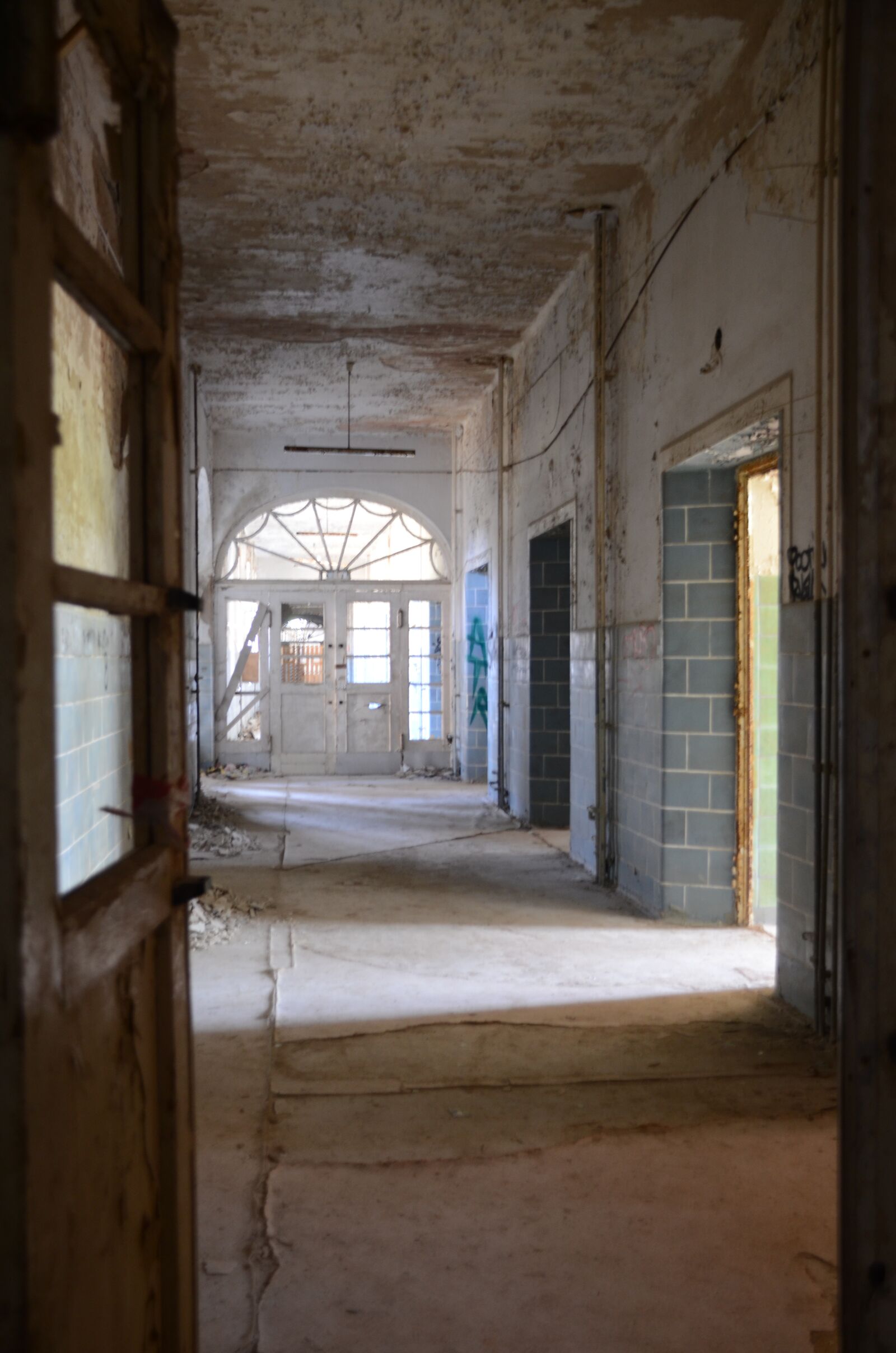Nikon D5100 sample photo. House, floor, abandoned photography