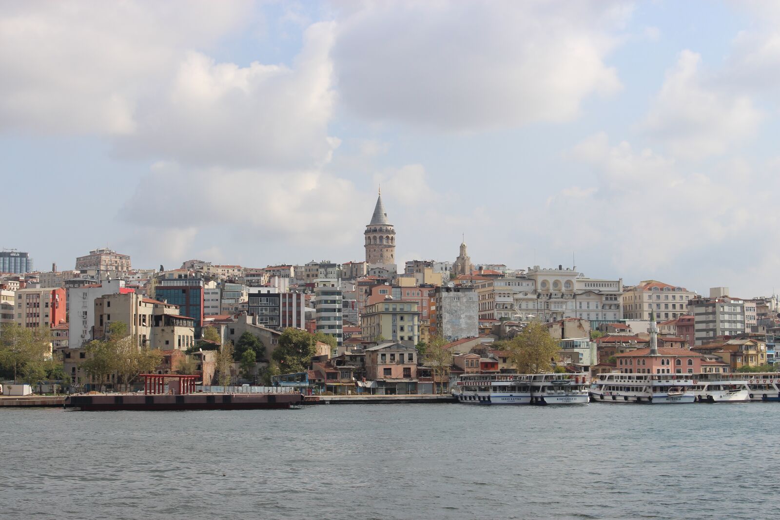 Canon EOS 700D (EOS Rebel T5i / EOS Kiss X7i) sample photo. City, water, sea photography