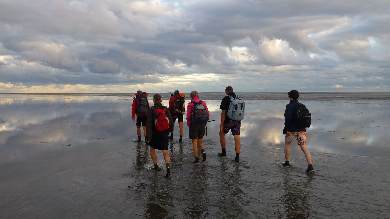 Samsung Galaxy S4 sample photo. Wadlopen, relaxation, walk photography