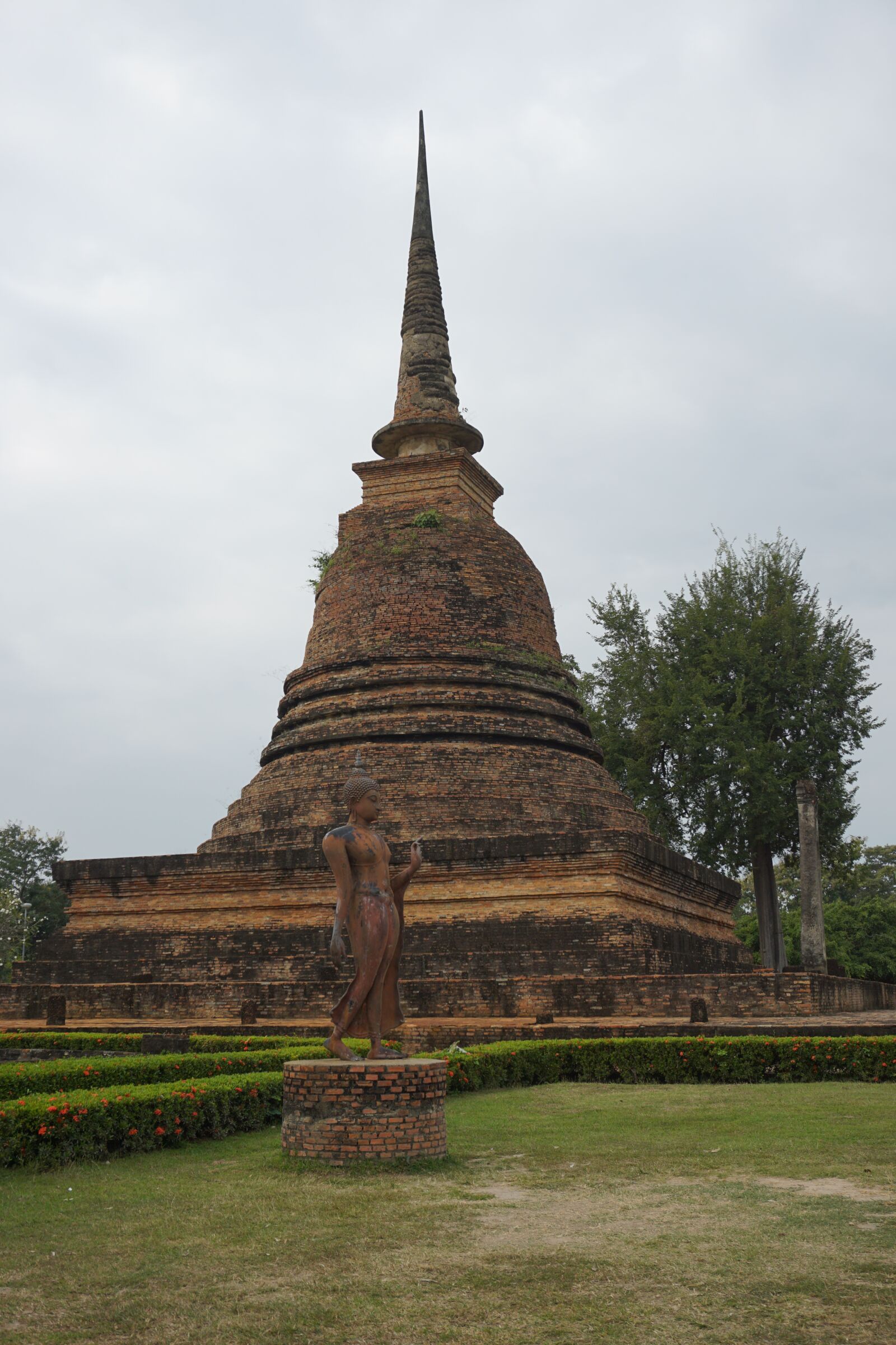 Sony a5100 sample photo. Temple, old city, sukhothai photography