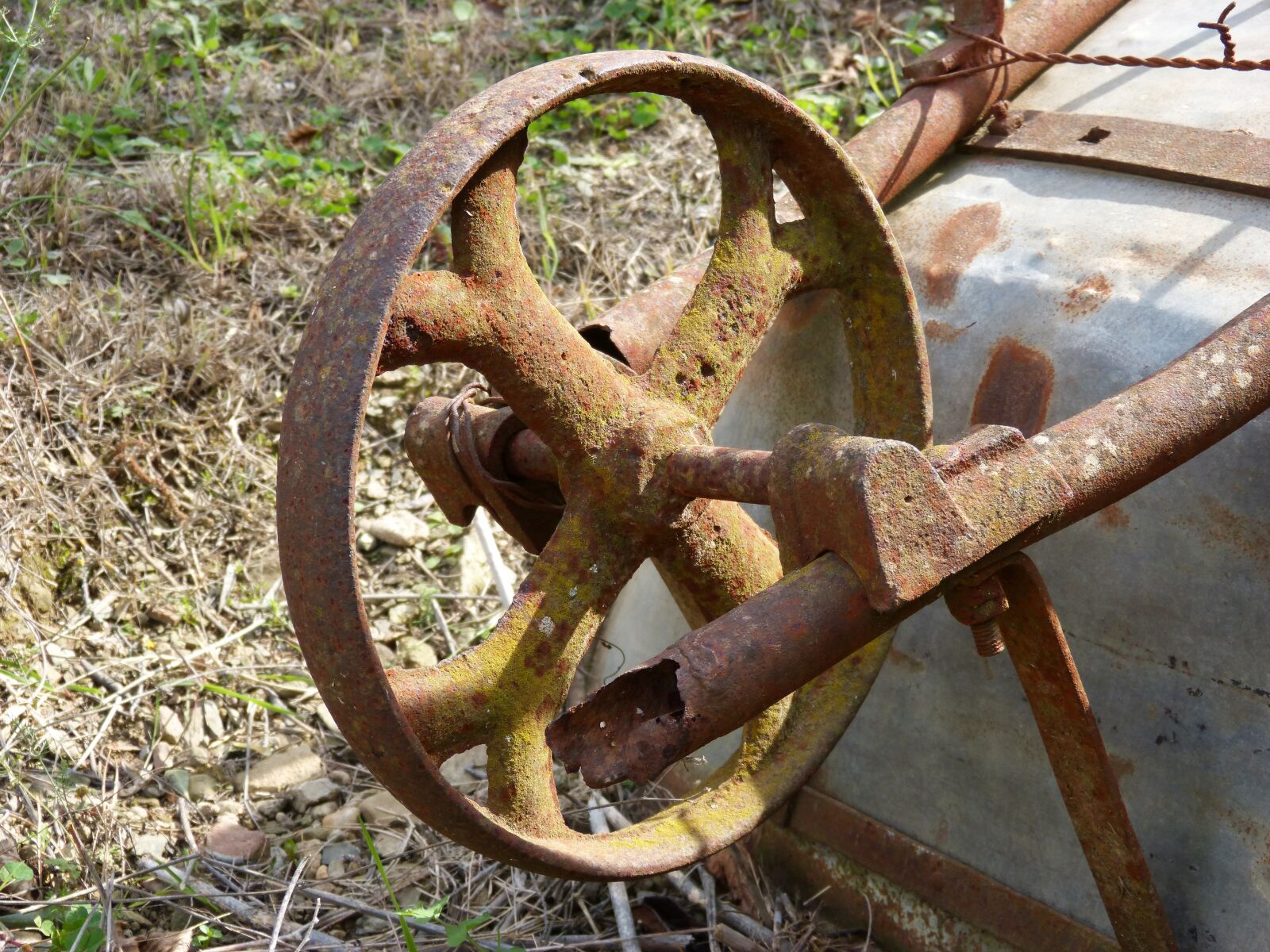 Panasonic DMC-FZ62 sample photo. Bogie, handcart, old photography