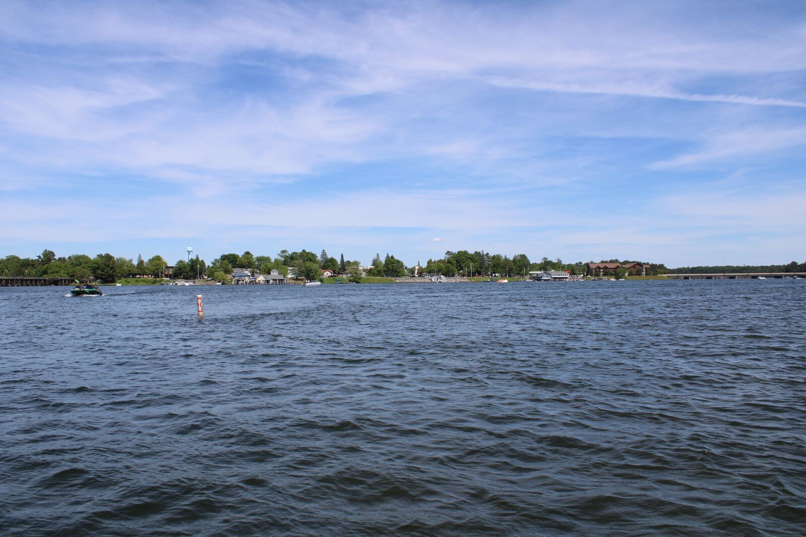 Canon EOS 2000D (EOS Rebel T7 / EOS Kiss X90 / EOS 1500D) sample photo. Outdoor, water, landscape photography