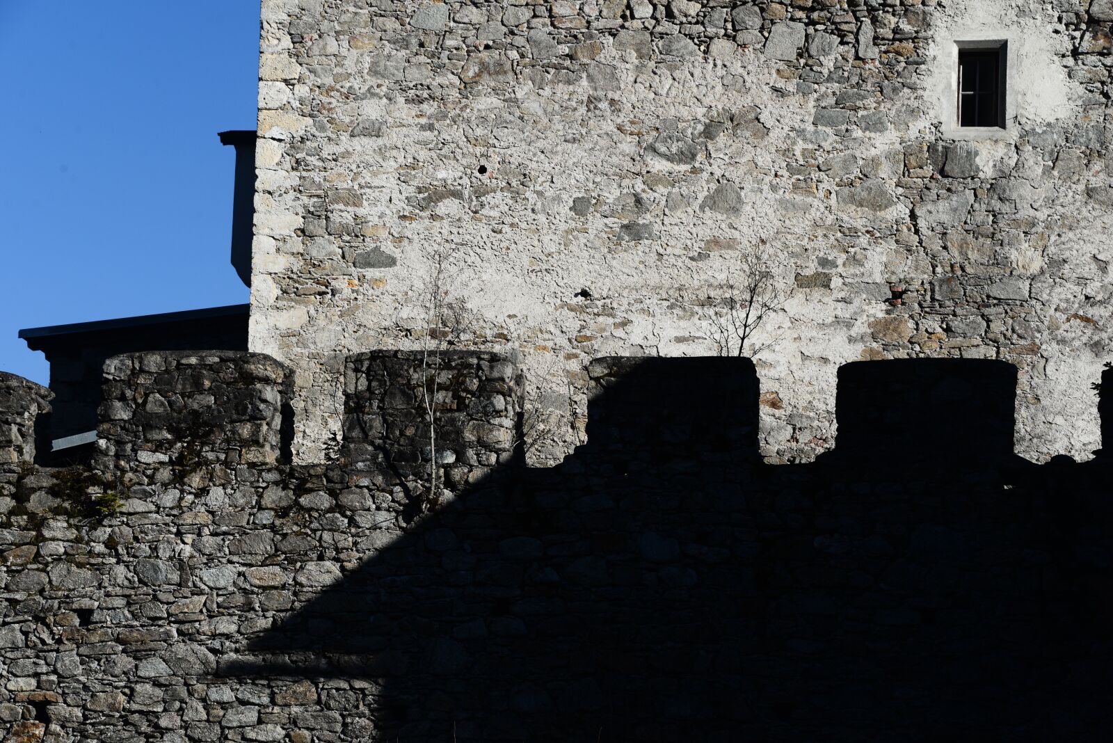 Nikon D610 sample photo. Castle, masonry, battlements photography
