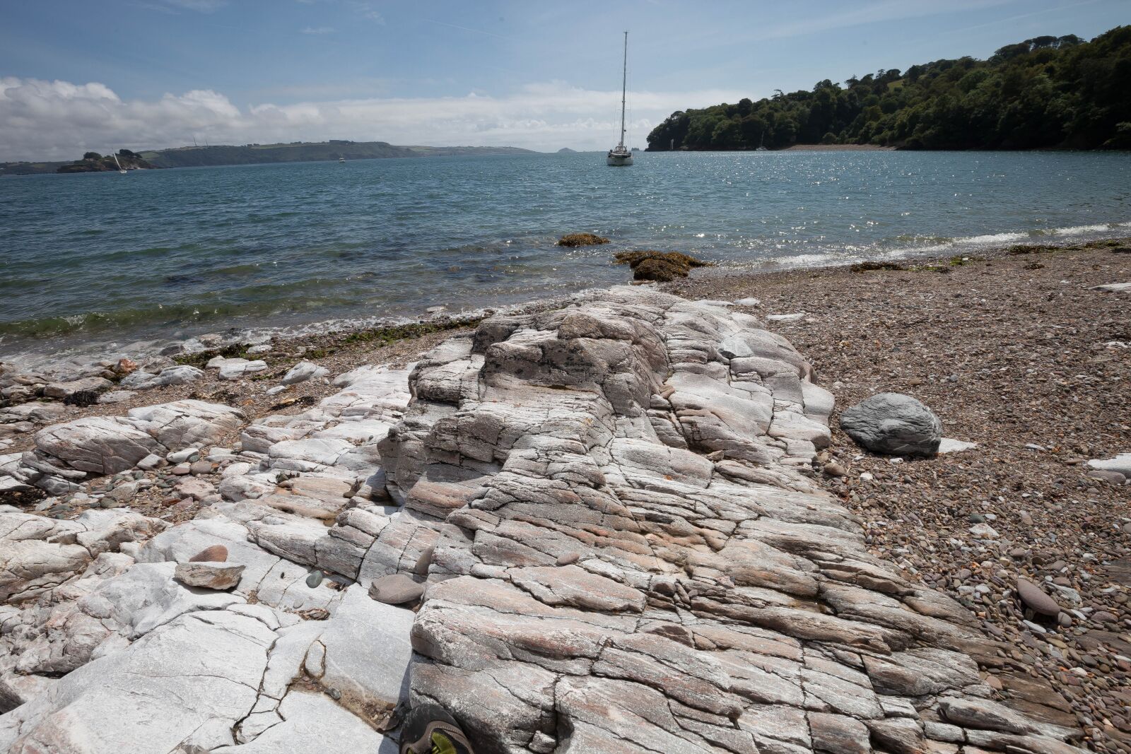 Canon EF 16-35mm F4L IS USM sample photo. Sea, bay, sailing boat photography
