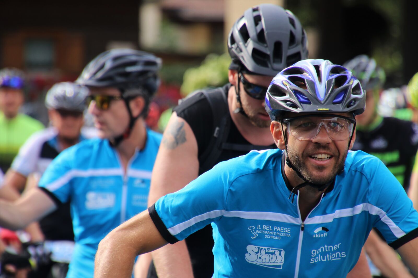 Canon EOS 80D sample photo. Bike, bike race, helmet photography