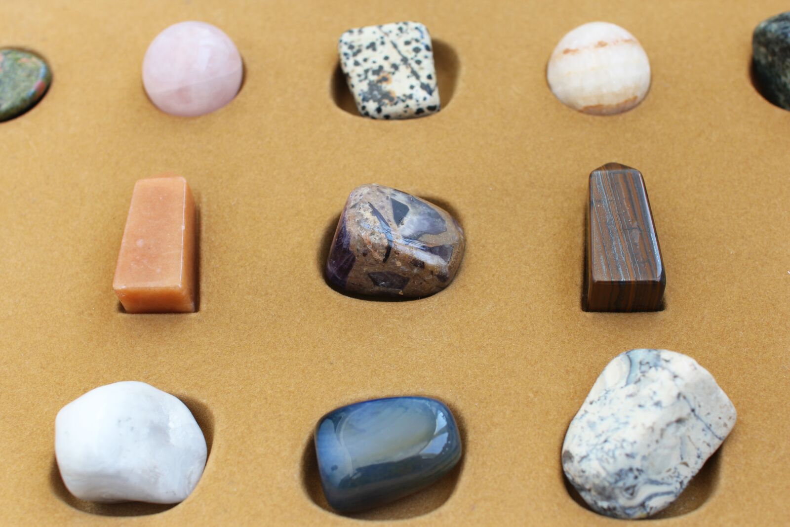 Canon EOS 60D sample photo. Stone, background, stones photography