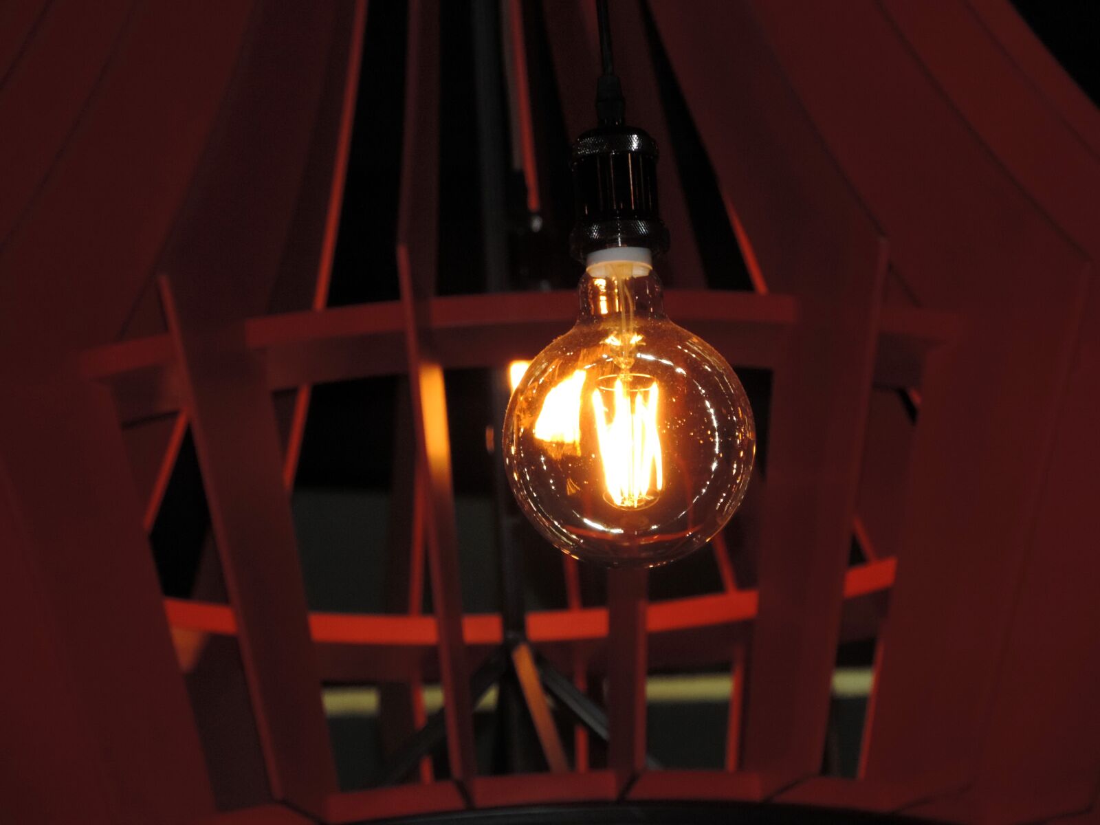 Nikon Coolpix P520 sample photo. Handmade, chandelier, candle, light photography