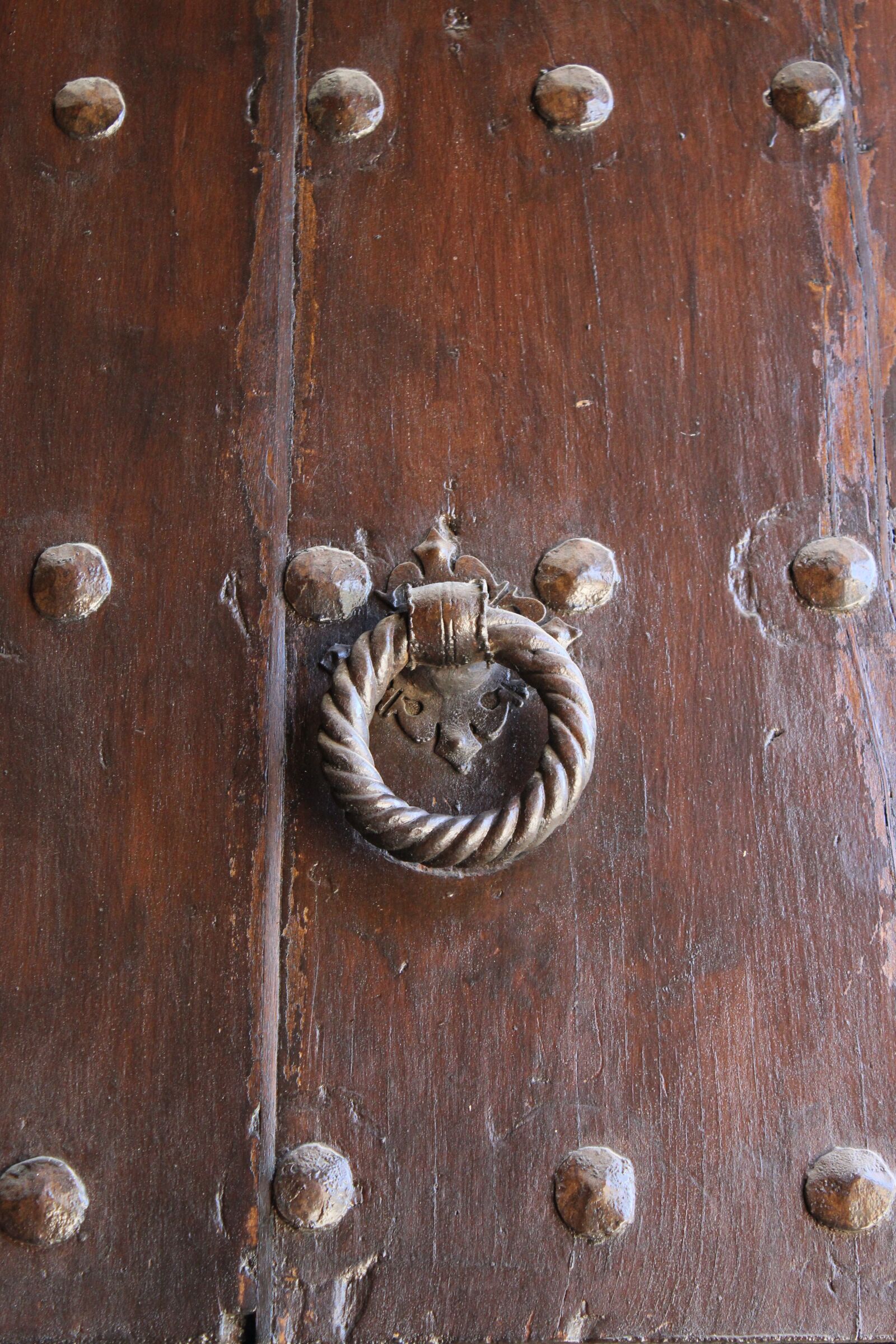Canon EOS 1200D (EOS Rebel T5 / EOS Kiss X70 / EOS Hi) sample photo. Door, antique, wood photography