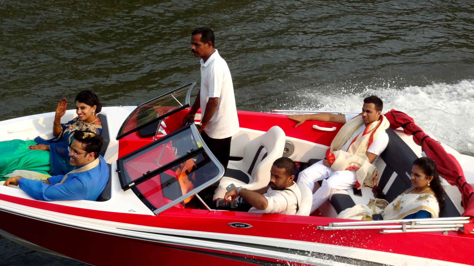 Sony Cyber-shot DSC-HX9V sample photo. Newly, married, couples, enjoying photography