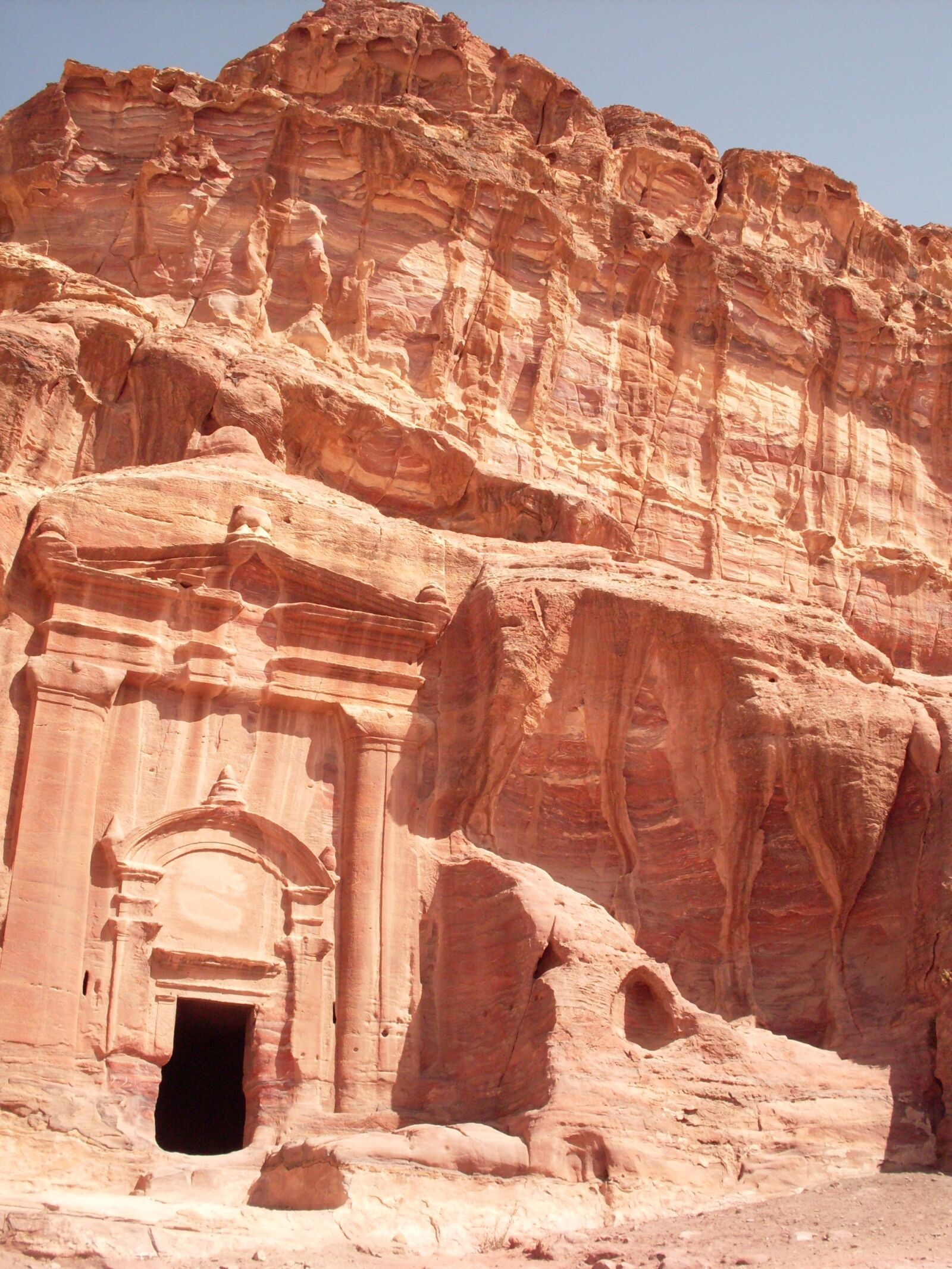 Samsung KENOX S860  / Samsung S860 sample photo. Jordan, temple, petra photography