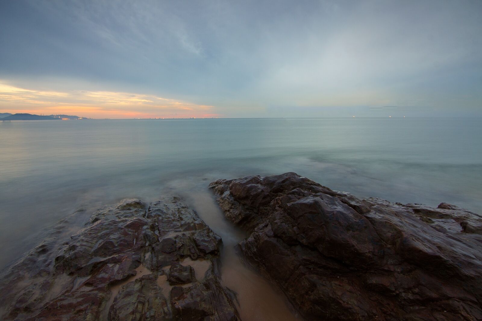 Canon EOS 50D sample photo. Sea, water, rocks photography