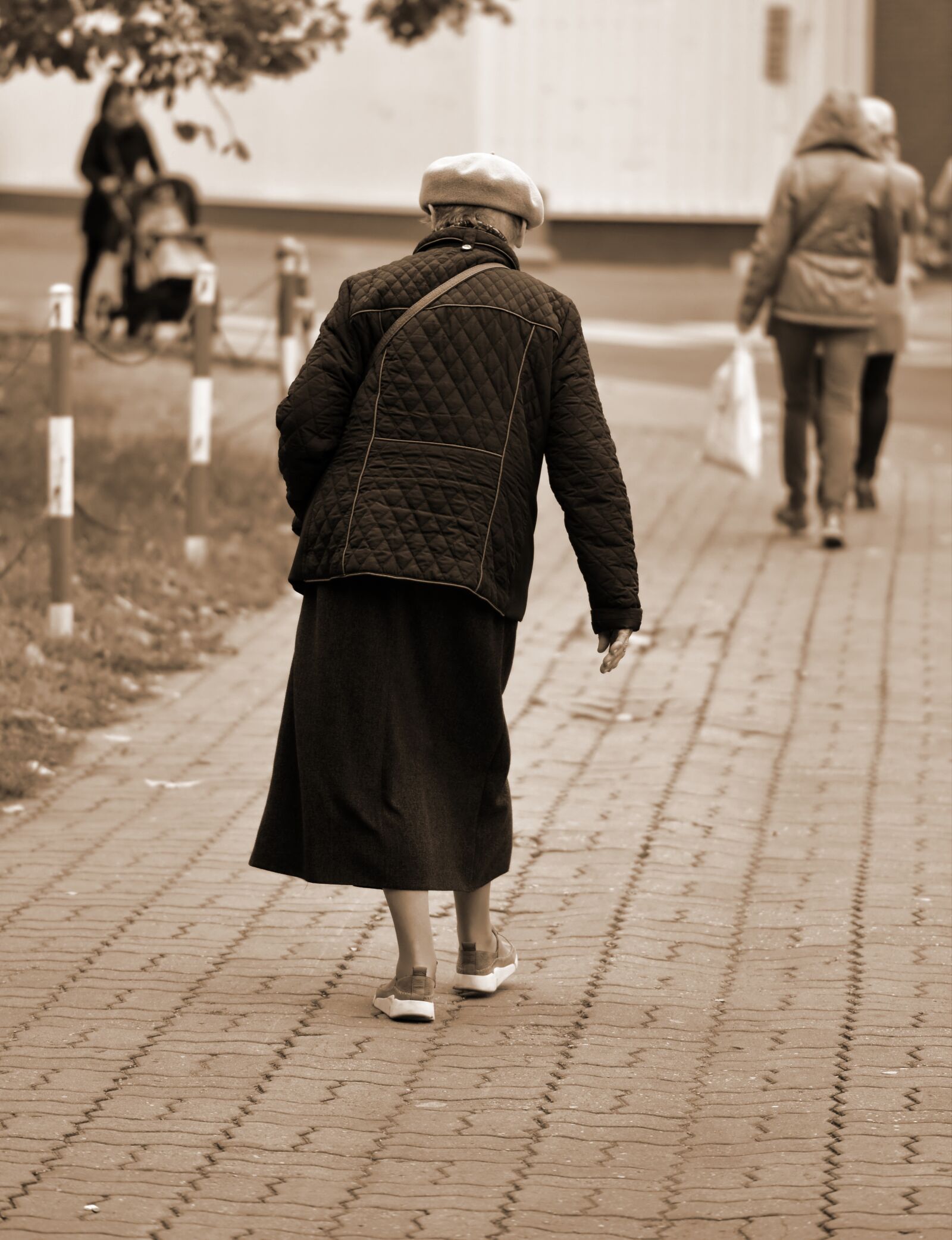 Nikon D5100 sample photo. Woman, person, old photography