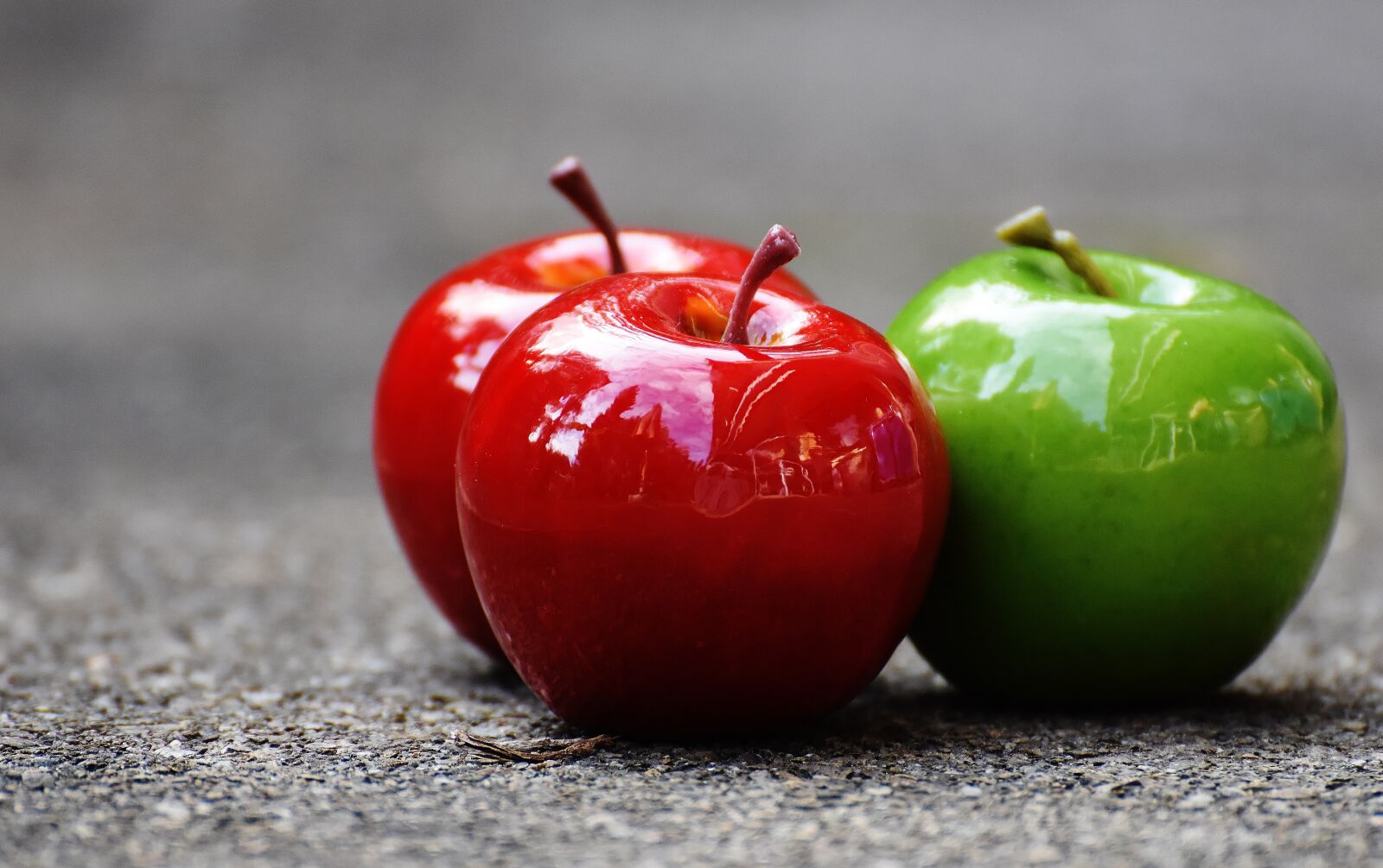 Nikon D7200 sample photo. Apple, red, green photography