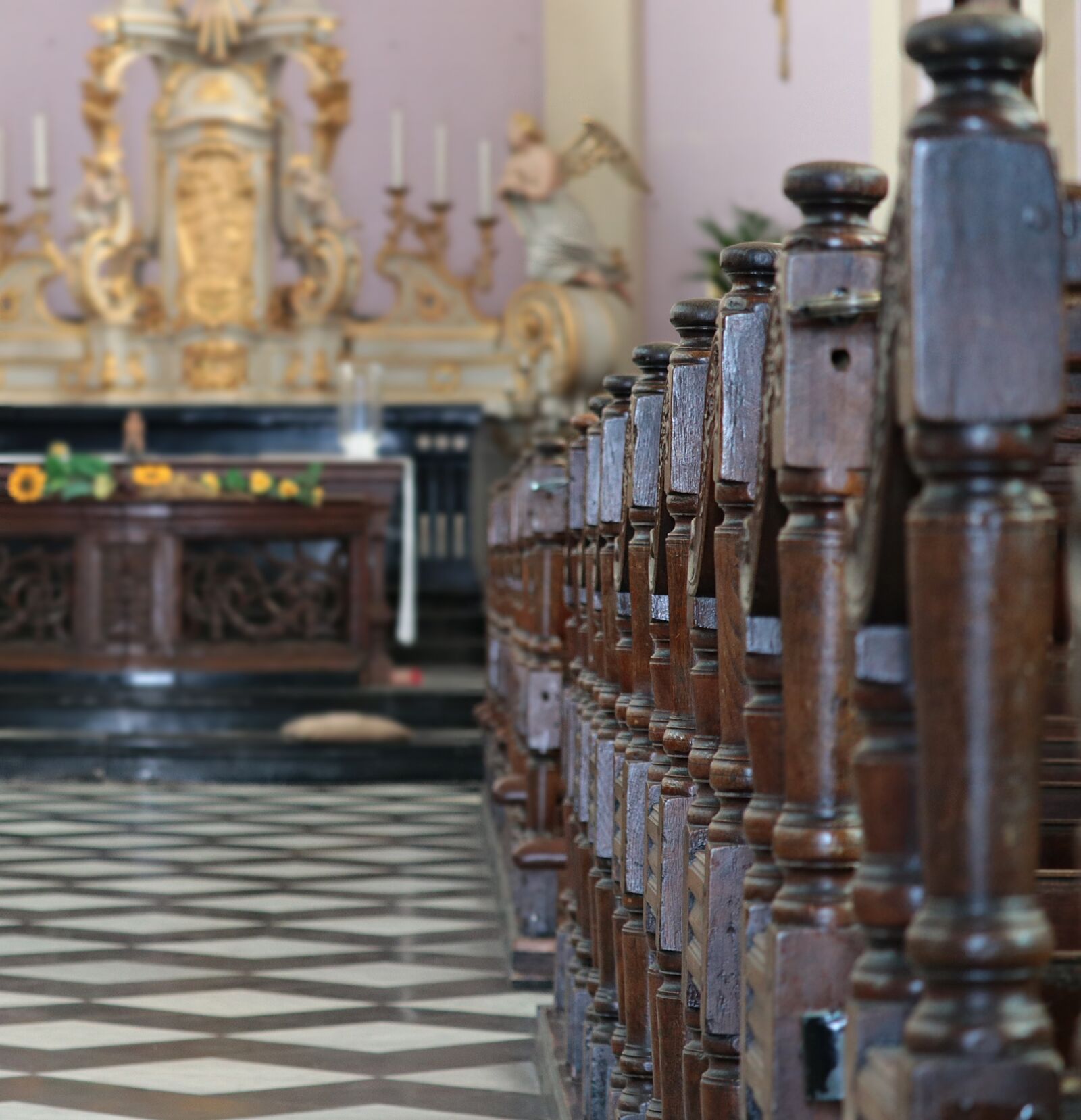 Canon EOS 80D sample photo. Church, altar, church pews photography