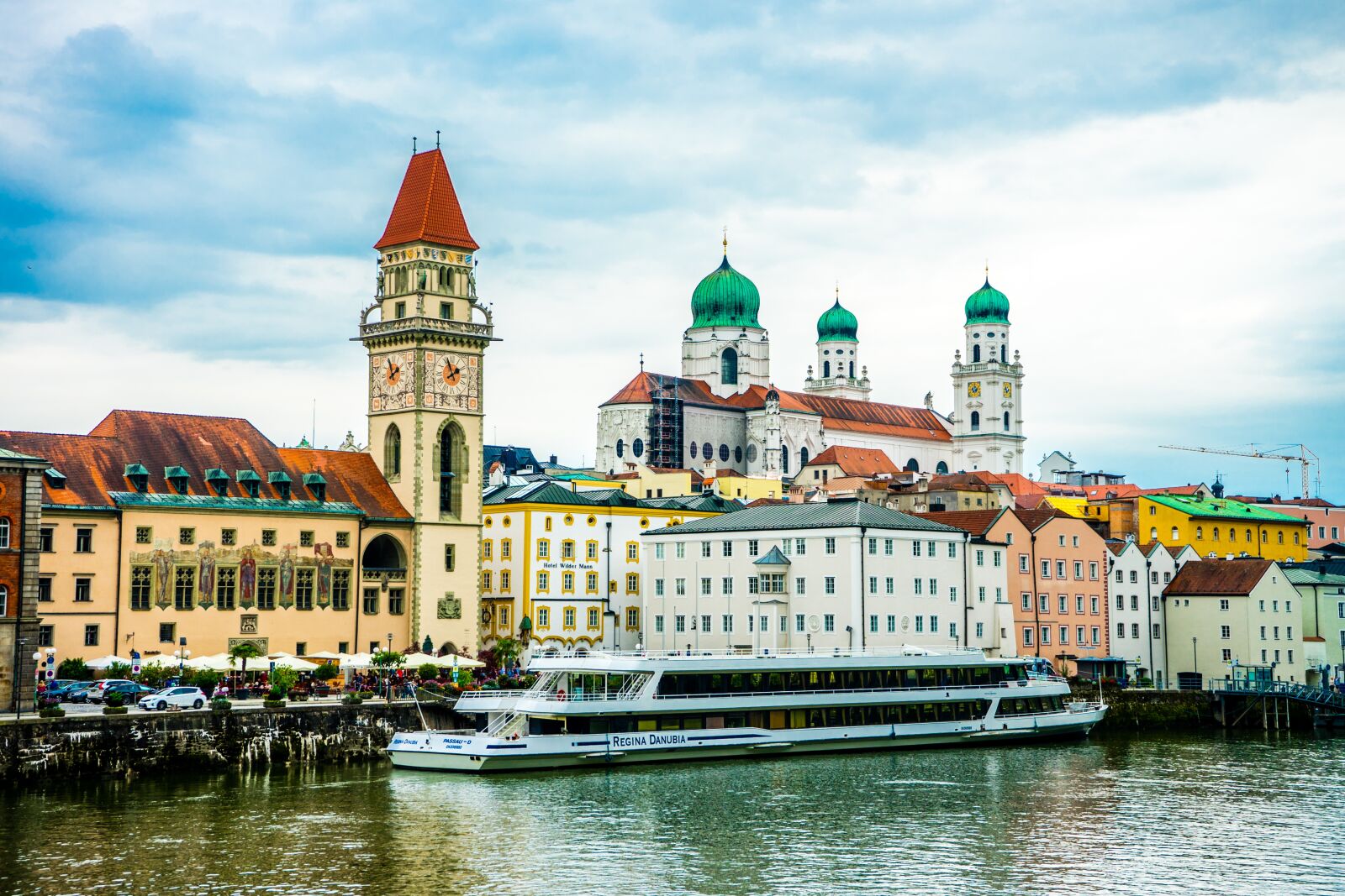 Sony a7 II + Sony FE 28-70mm F3.5-5.6 OSS sample photo. Passau, germany, danube photography