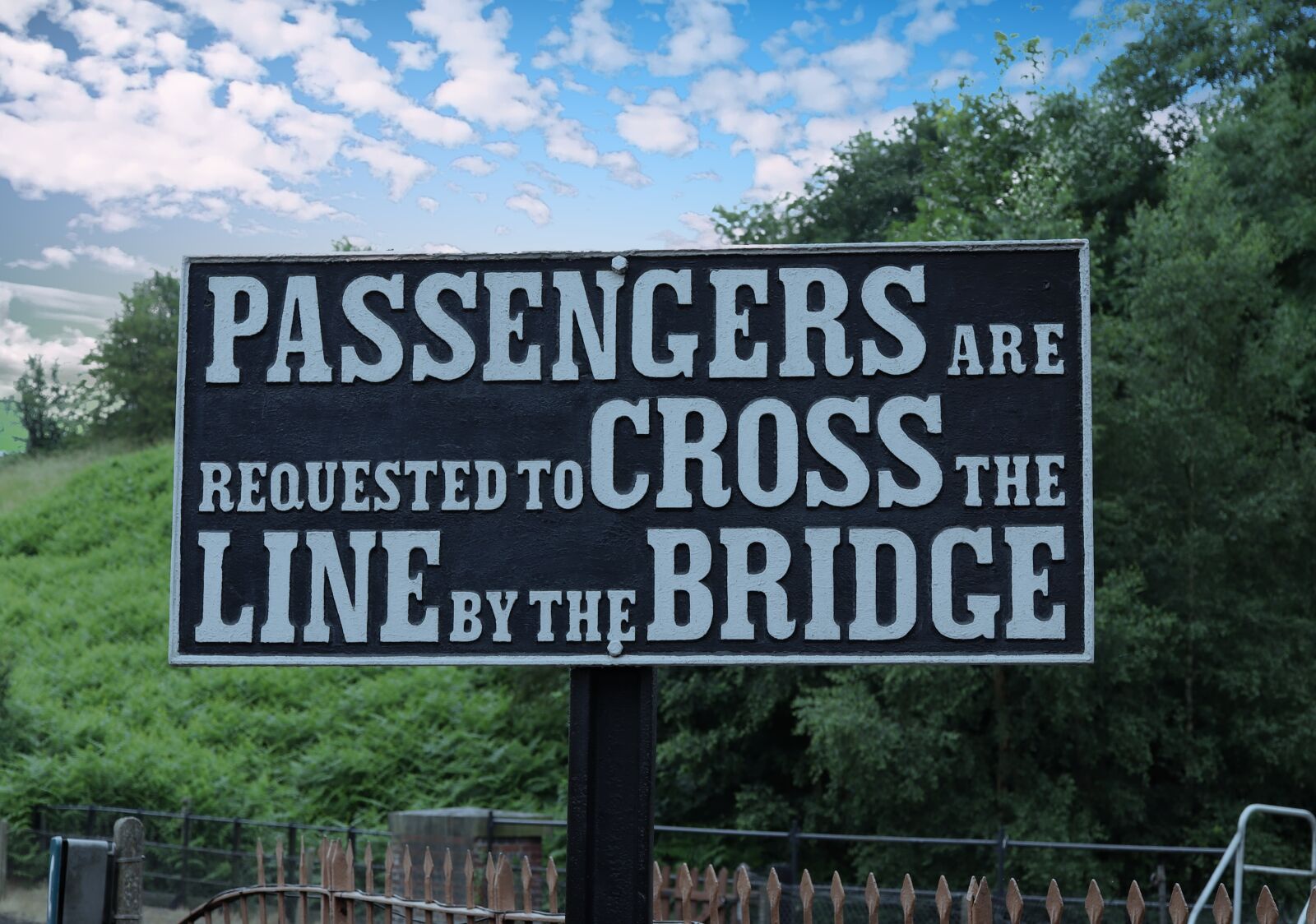 Canon EOS 80D sample photo. Railway sign, instruction, sign photography
