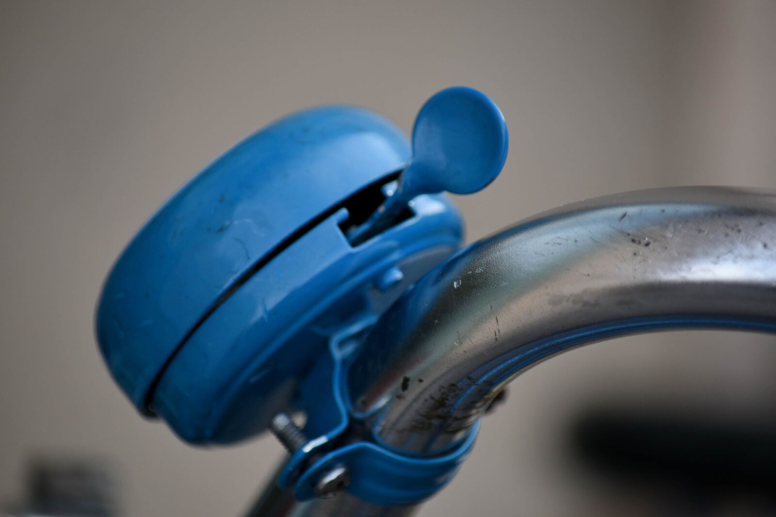 Nikon D5500 sample photo. Bell, blue, metal, metallic photography