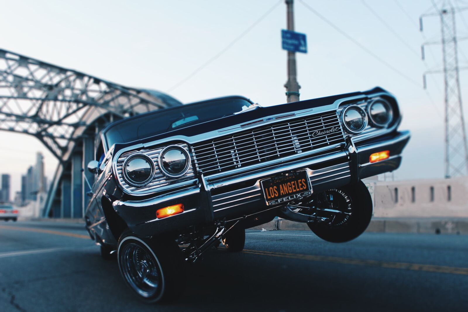 Canon EOS 600D (Rebel EOS T3i / EOS Kiss X5) sample photo. Car, low rider, vintage photography