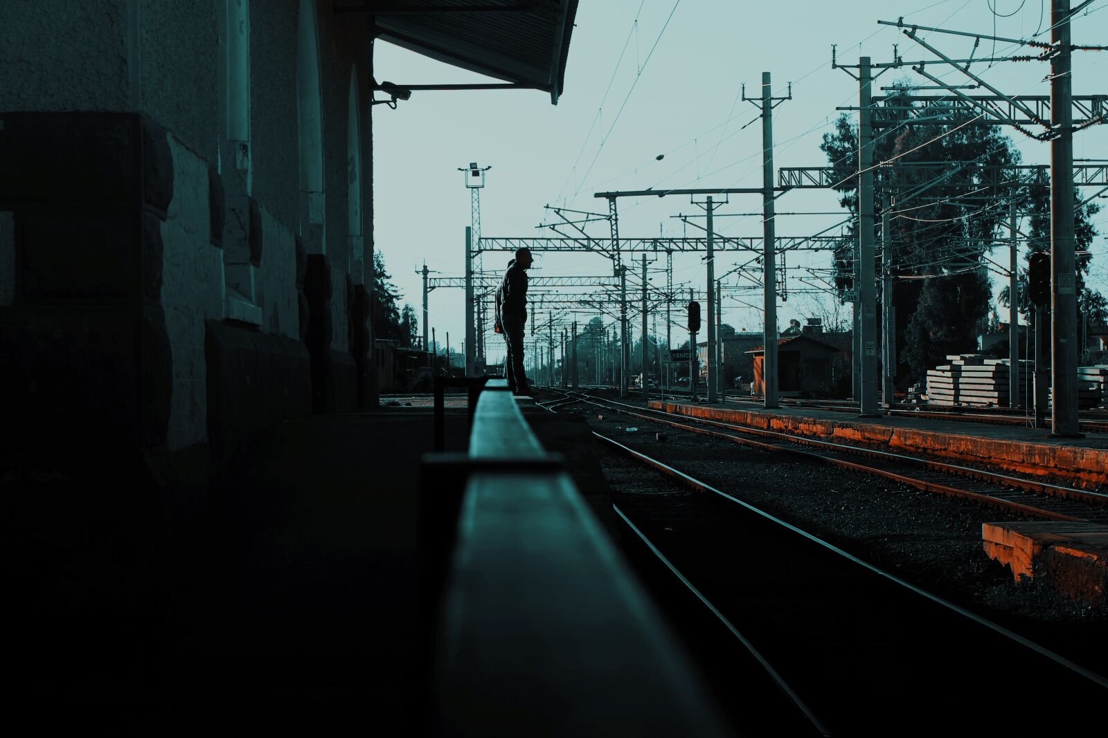 Canon EOS 1100D (EOS Rebel T3 / EOS Kiss X50) sample photo. Train, black, white photography