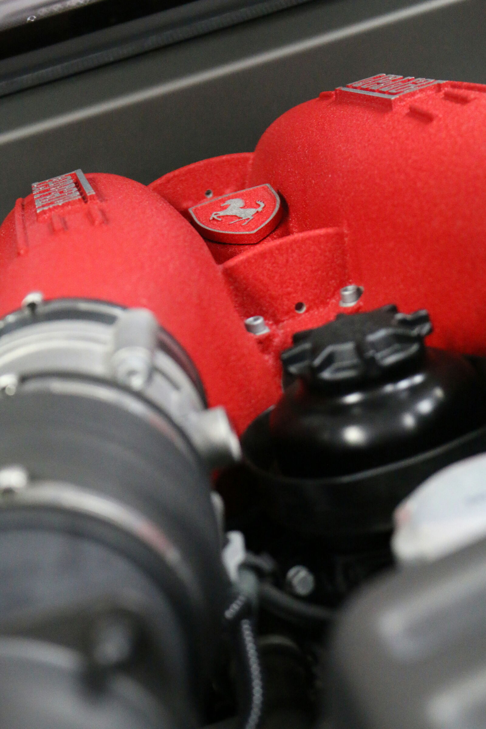 Canon EOS 70D + Canon EF-S 18-55mm F3.5-5.6 IS STM sample photo. Engine, ferrari, mechanics, sports photography