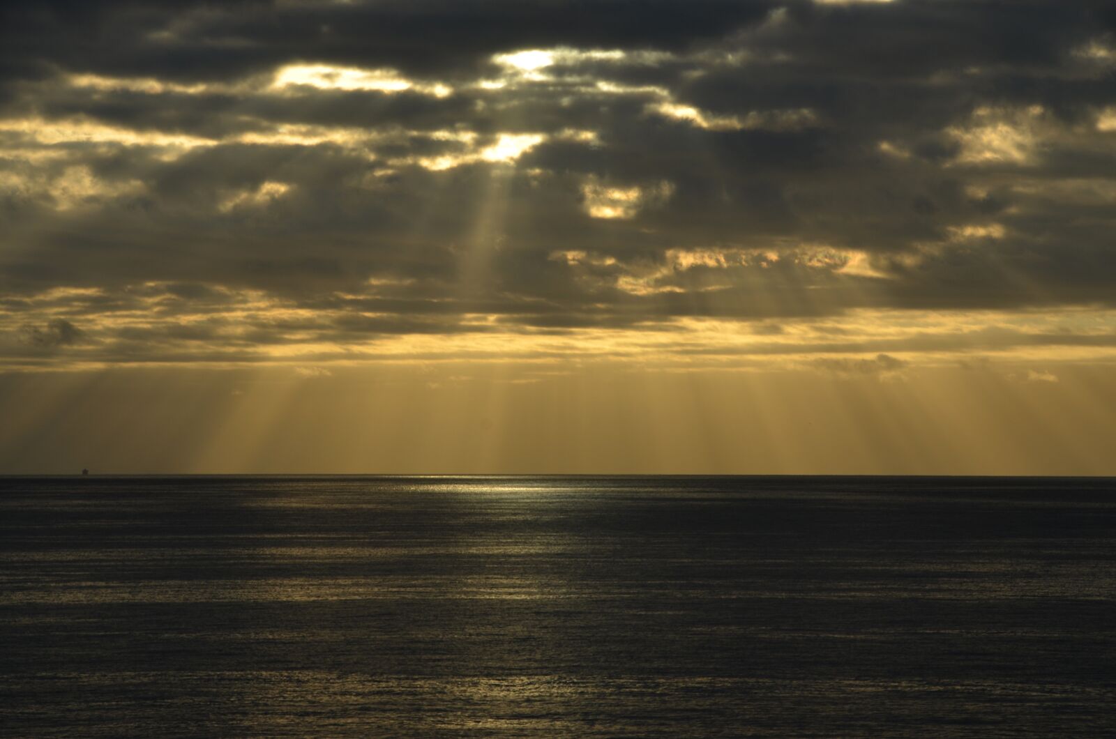 Nikon D5100 sample photo. Sunrise, sea, ship photography