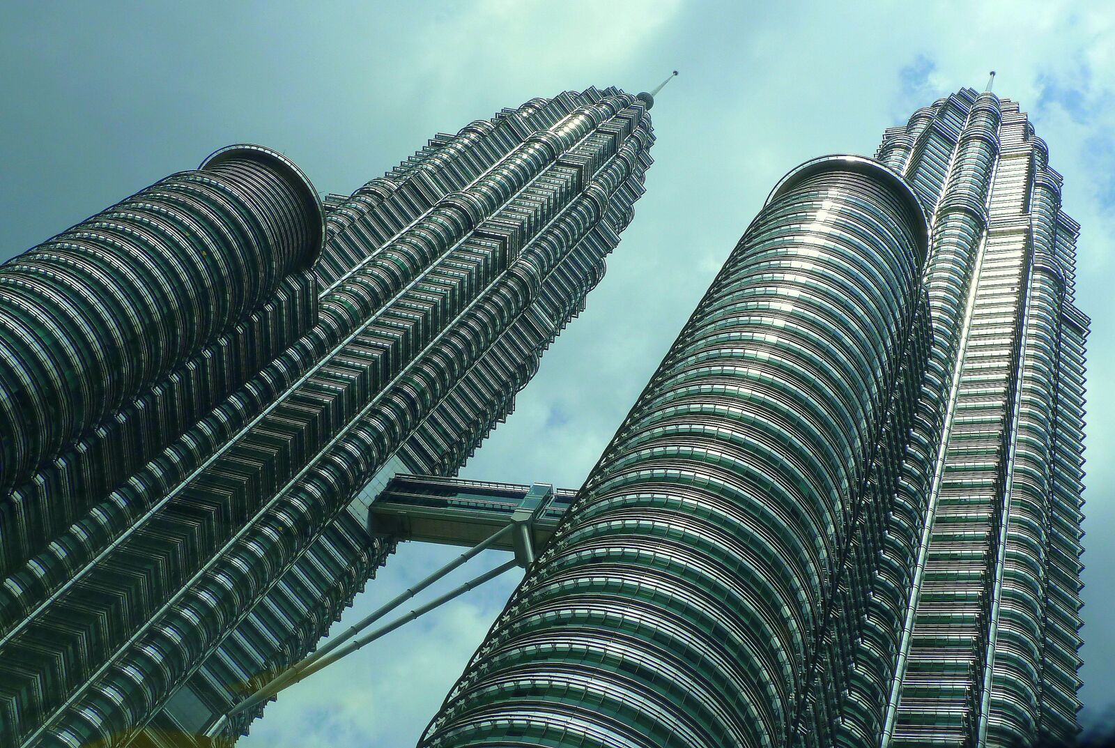 Panasonic Lumix DMC-ZS5 (Lumix DMC-TZ8) sample photo. Malaysia, kong kuala, petronas photography