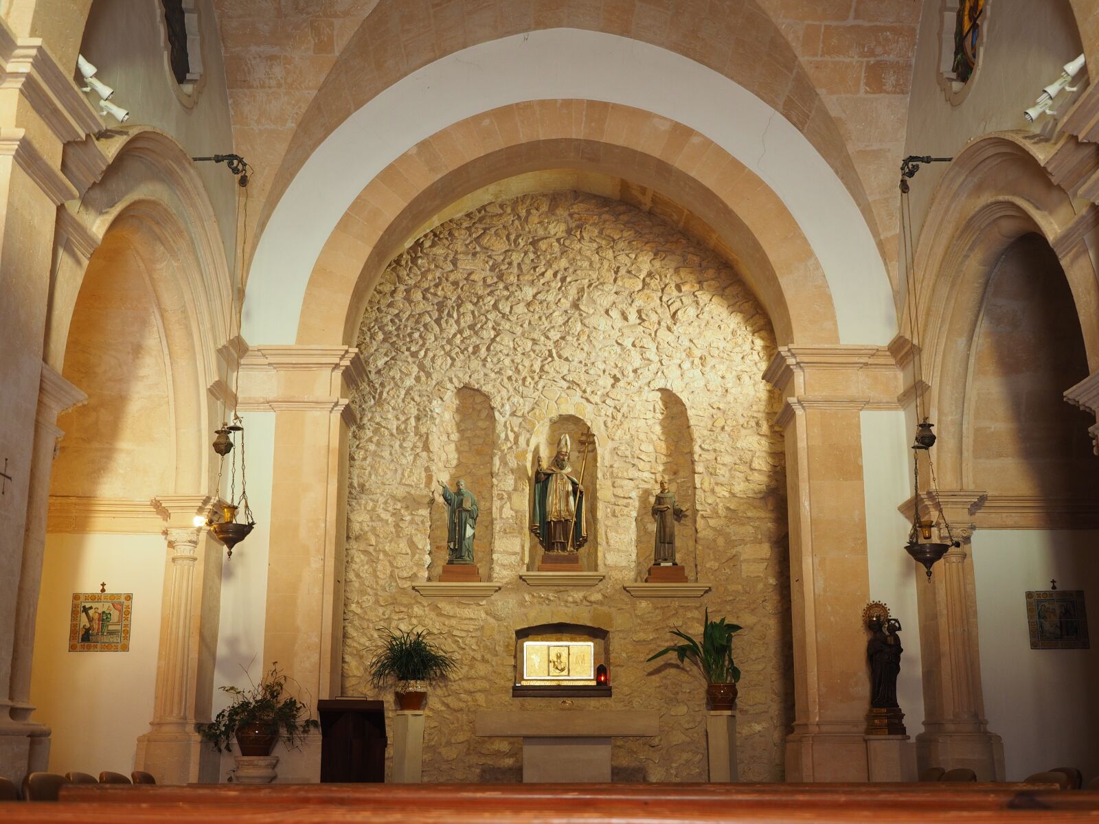 Olympus OM-D E-M1 + Olympus M.Zuiko Digital ED 12-40mm F2.8 Pro sample photo. Church, ermita sant honorat photography