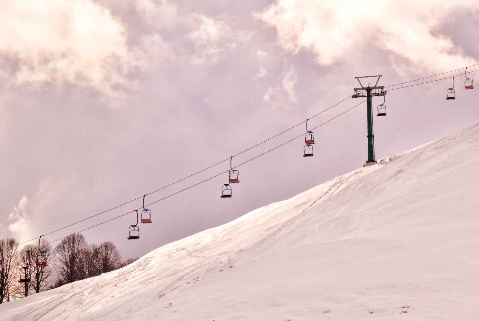Nikon D3100 sample photo. Chairlift, ski, white photography
