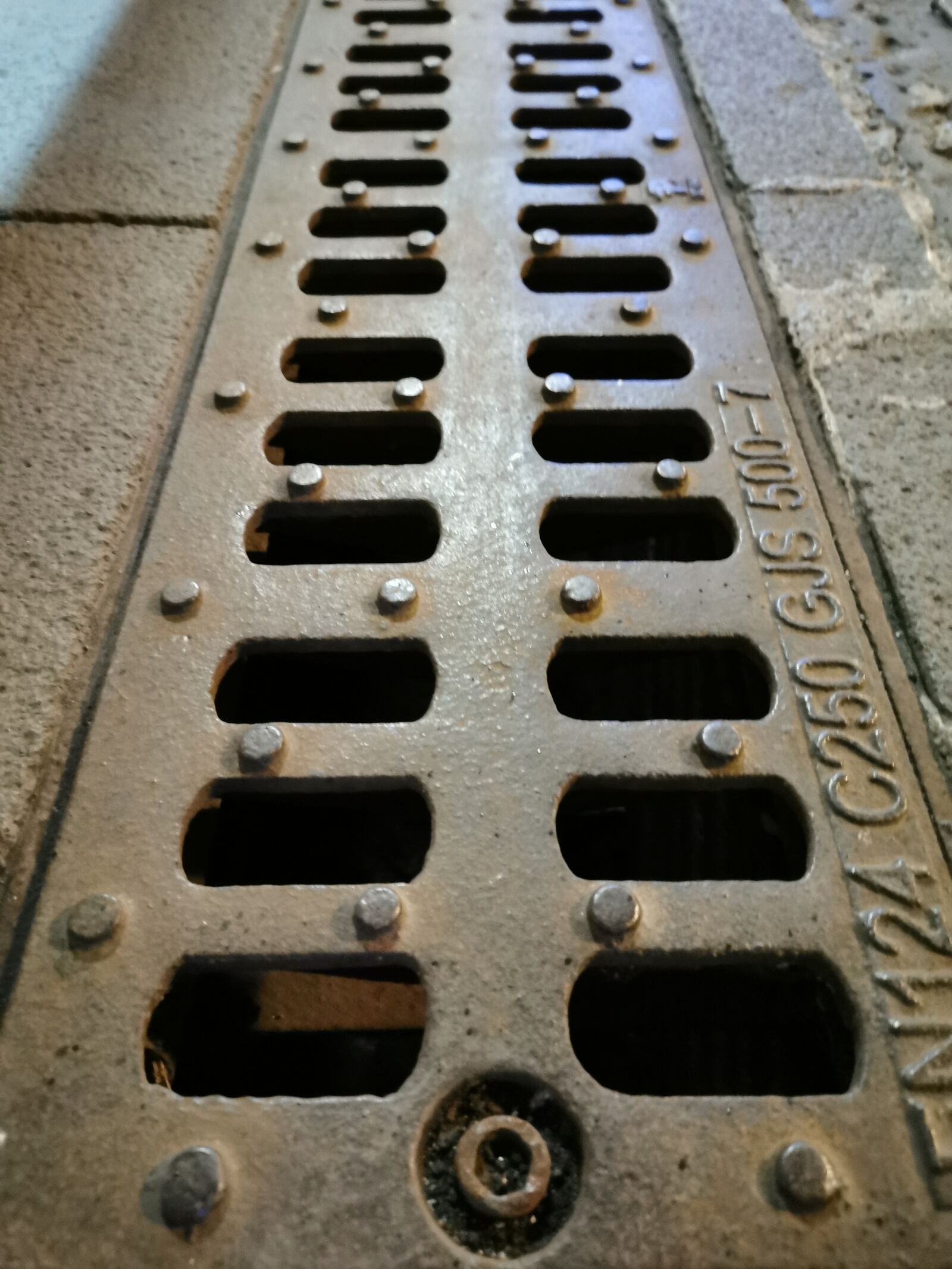 HUAWEI P30 sample photo. Manhole, grateful, iron photography