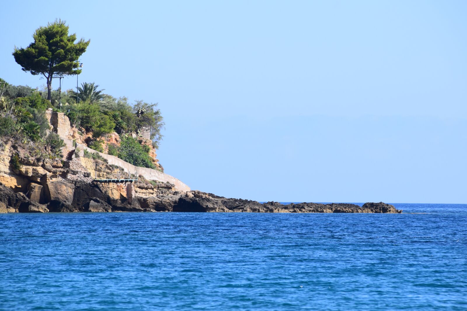Tamron 18-200mm F3.5-6.3 Di II VC sample photo. Sea, vacations, beach photography