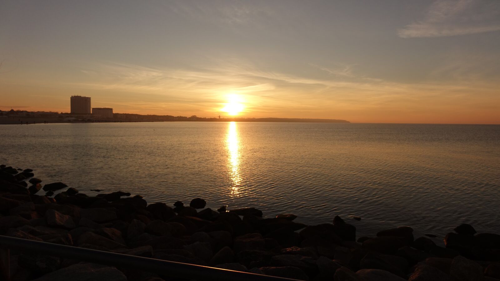 Sony Cyber-shot DSC-RX10 sample photo. Sunset, sea, beach photography