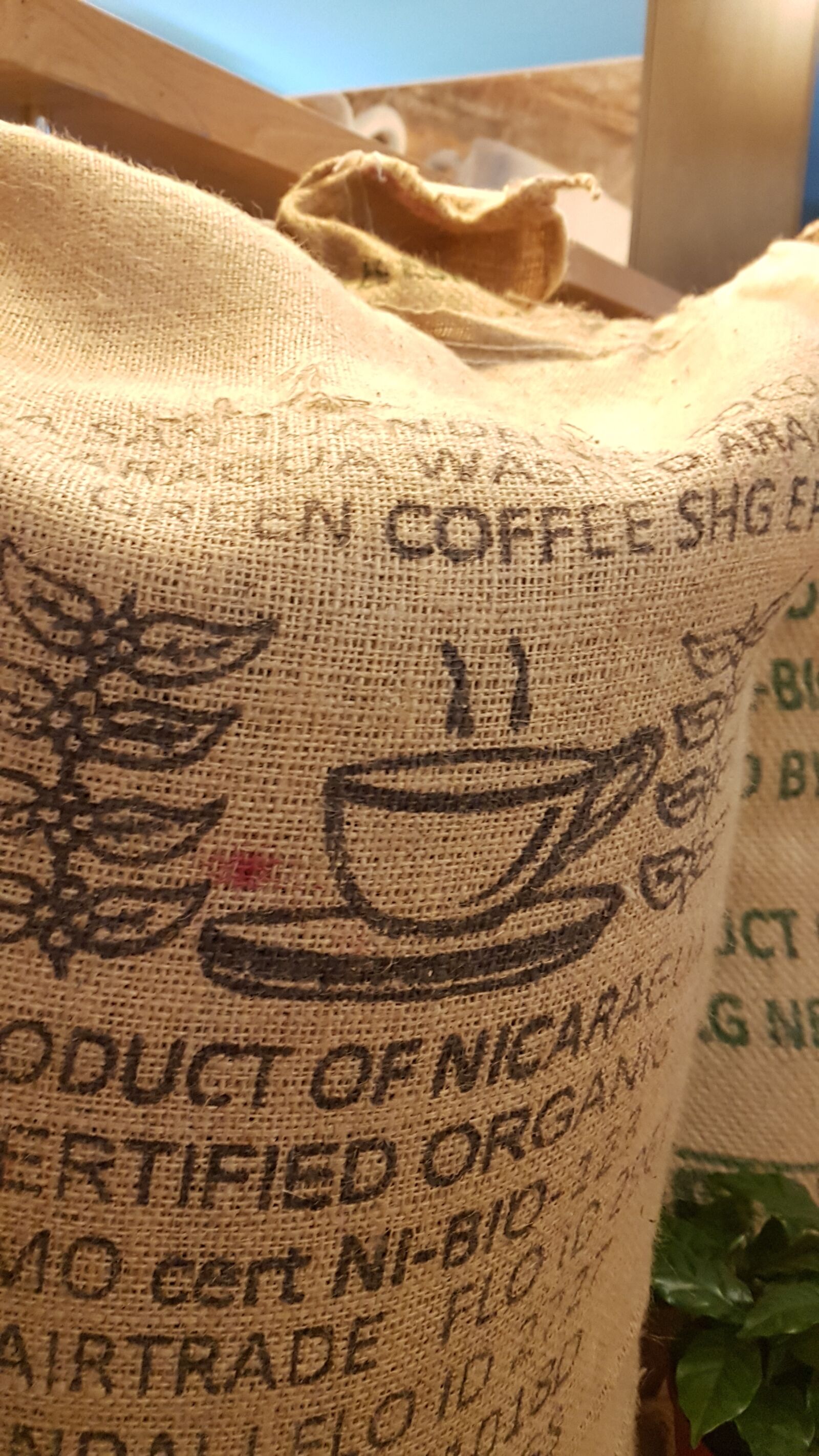 Samsung Galaxy S7 sample photo. Bio, coffee, nicaragua fair photography