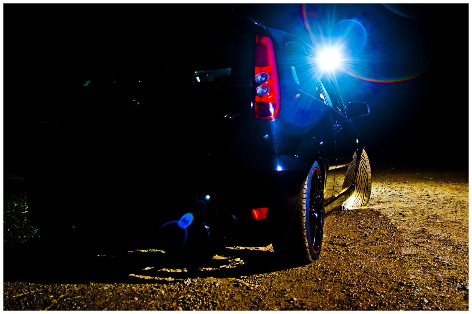 Canon EOS-1D Mark II sample photo. Wheel, white, tire photography