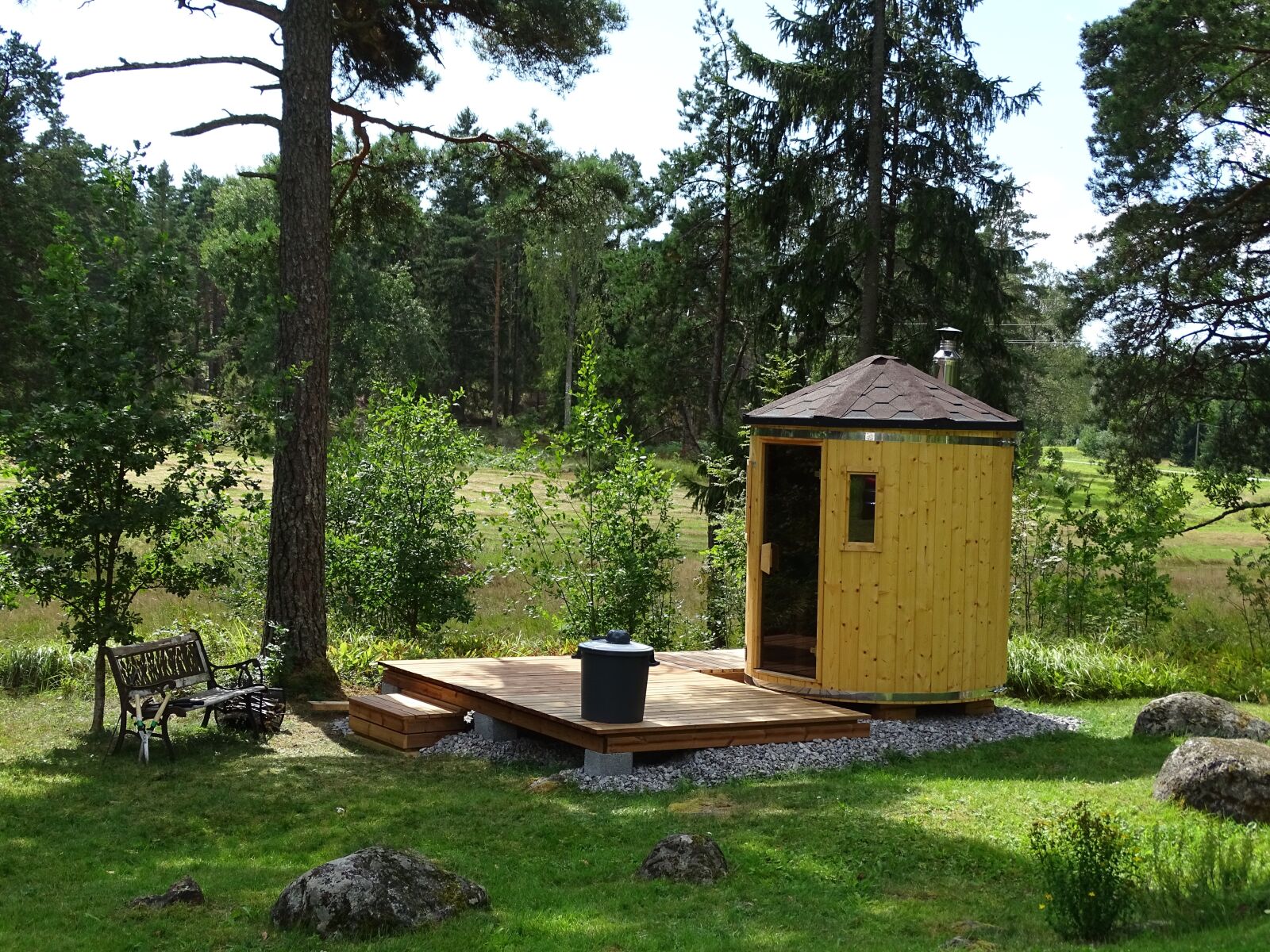 Sony Cyber-shot DSC-HX400V sample photo. Sauna, cabin sauna, barrel photography