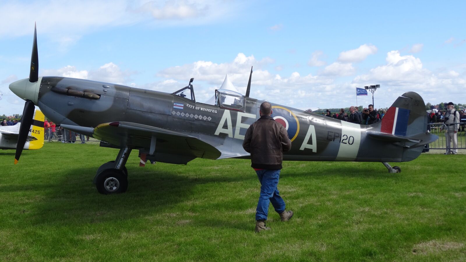 Sony DSC-HX50 sample photo. Aircraft, military, spitfire photography