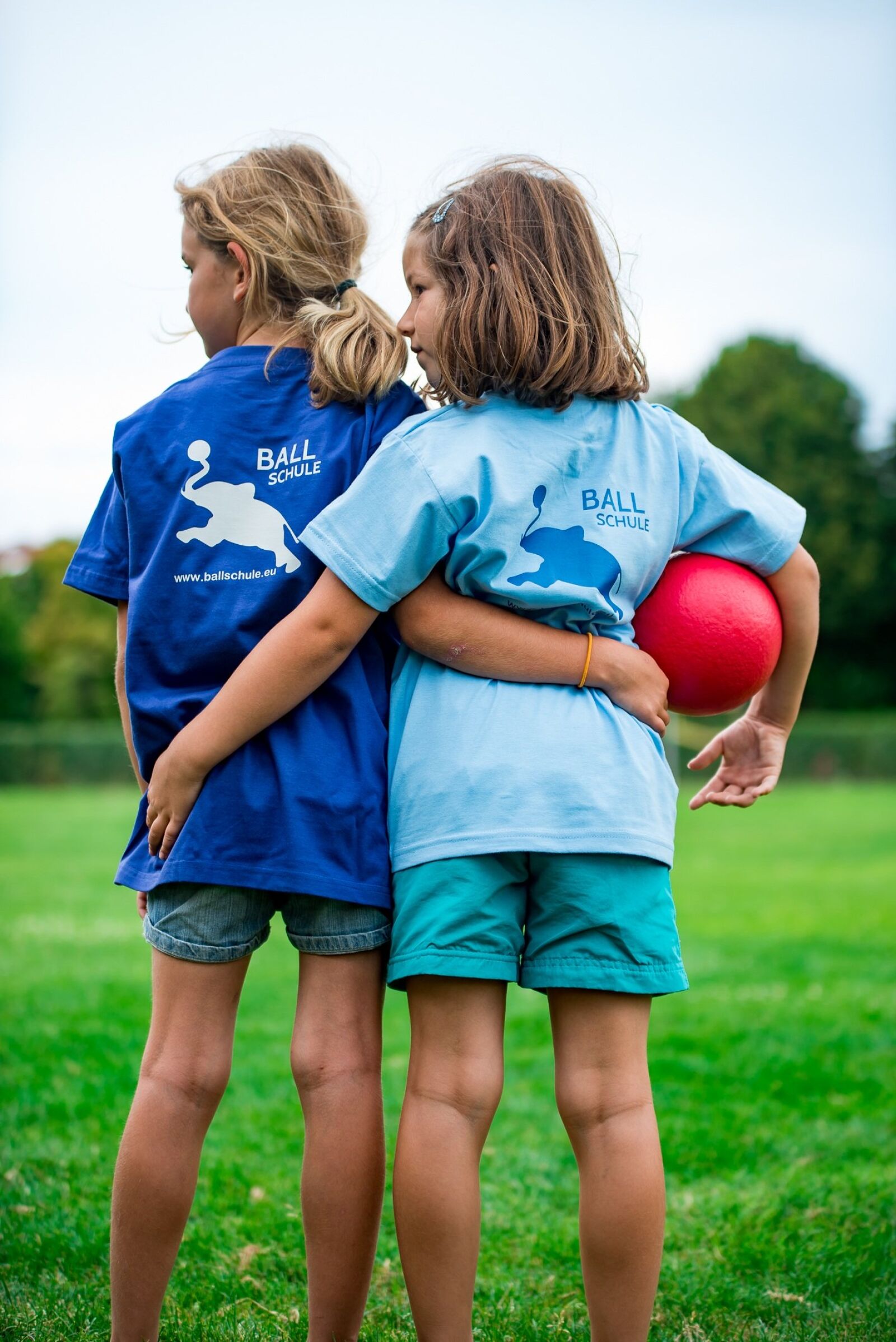 Nikon D750 sample photo. Handball, children, back photography