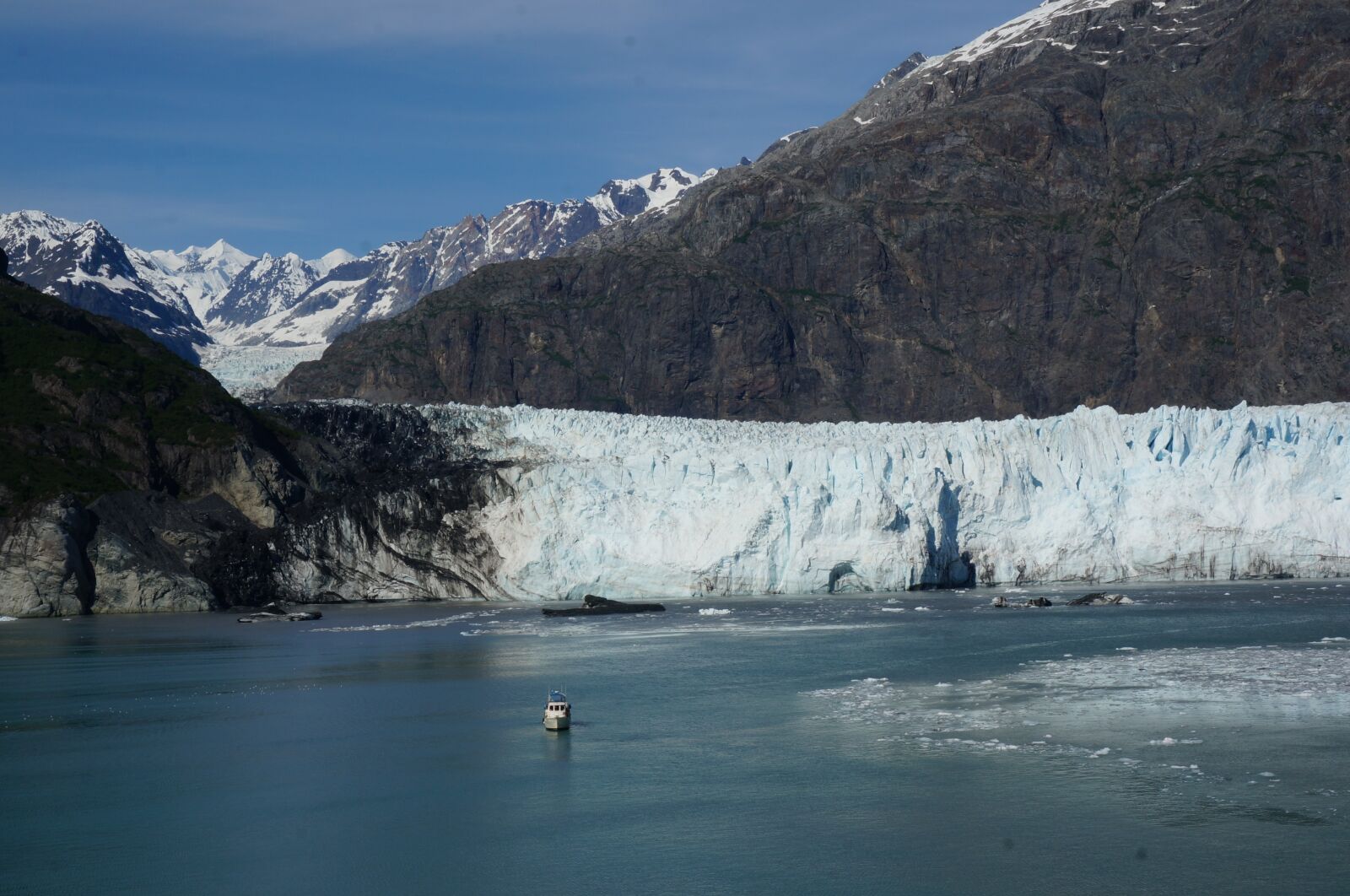 Sony Alpha NEX-5T sample photo. Alaska, glacier, cruise photography