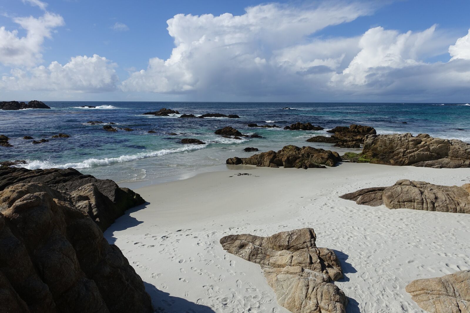Sony Cyber-shot DSC-RX100 III sample photo. Pebble beach, west coast photography