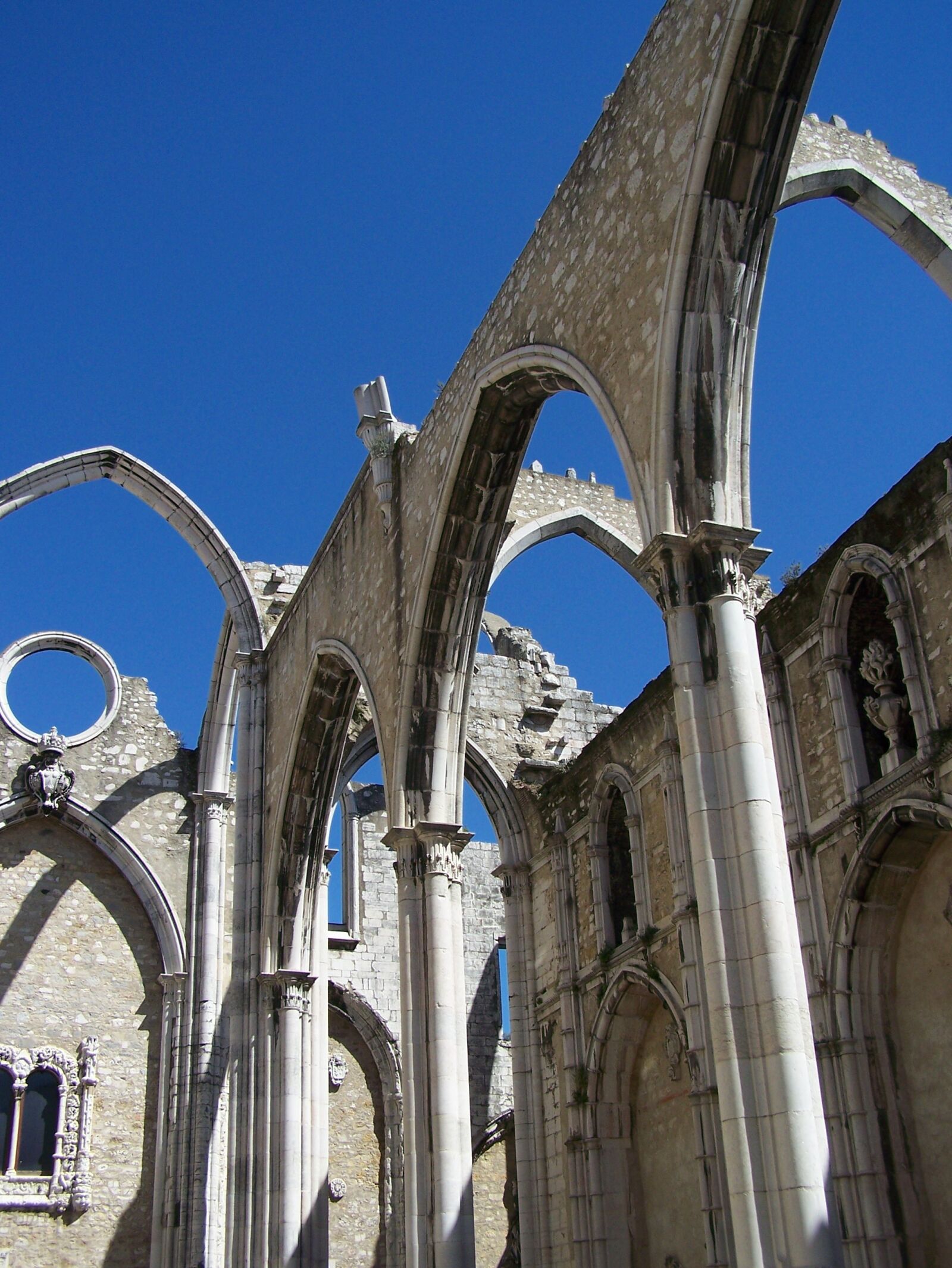 Kodak Z650 ZOOM DIGITAL CAMERA sample photo. Lisbon, portugal, ruins photography
