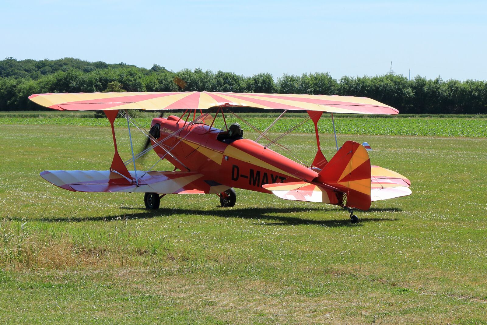 Canon EF-S 55-250mm F4-5.6 IS II sample photo. Aircraft, double decker, oldtimer photography