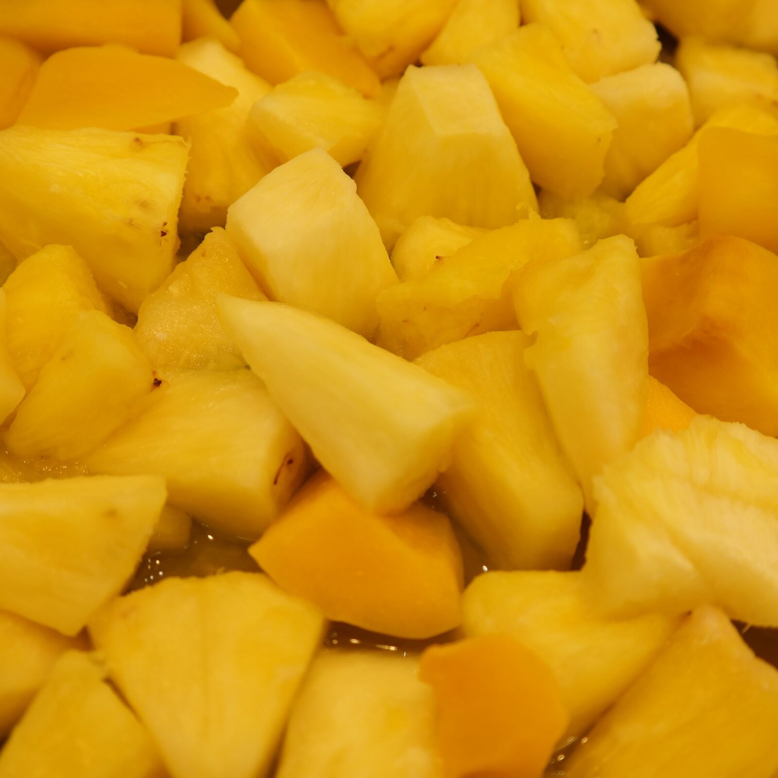 Samsung NX30 sample photo. Pineapple chunks, fruit salad photography