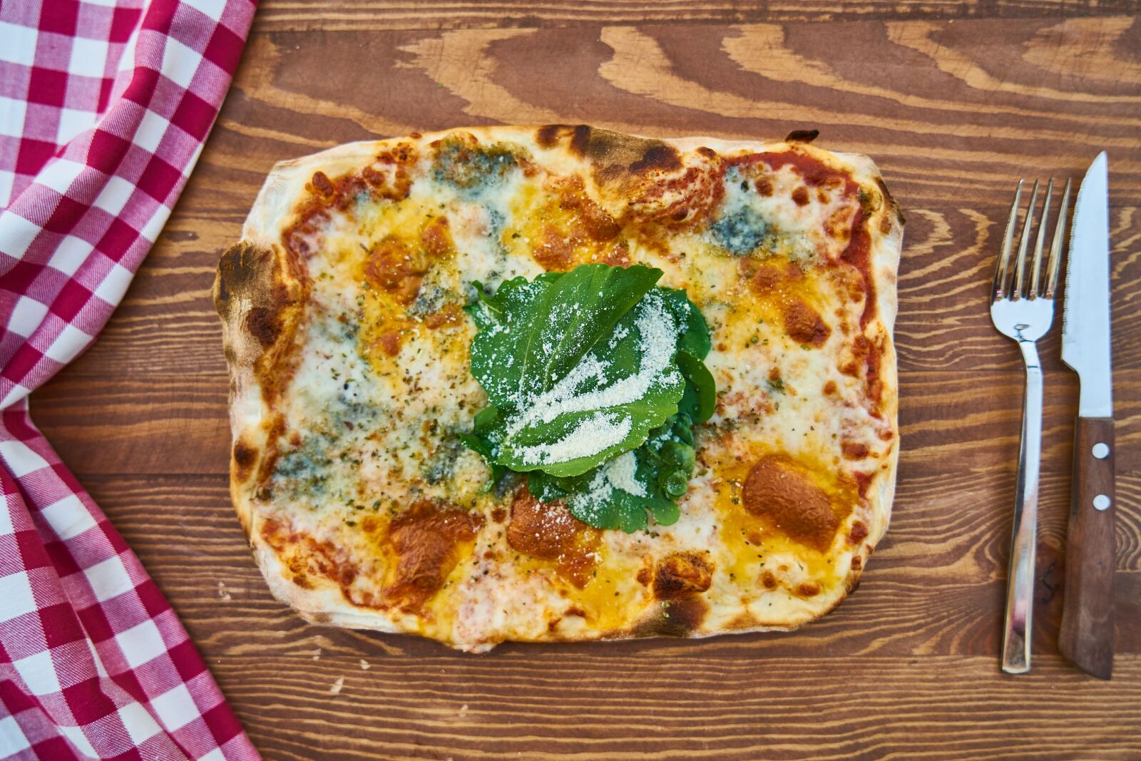 Sony a7R II sample photo. Food, pizza, meat photography