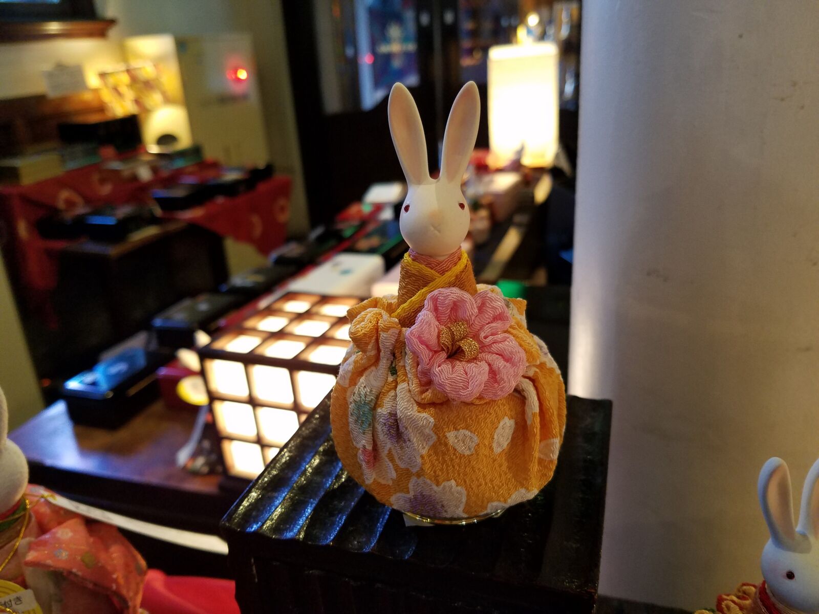 Samsung Galaxy S7 sample photo. Rabbit, figurine, cute photography