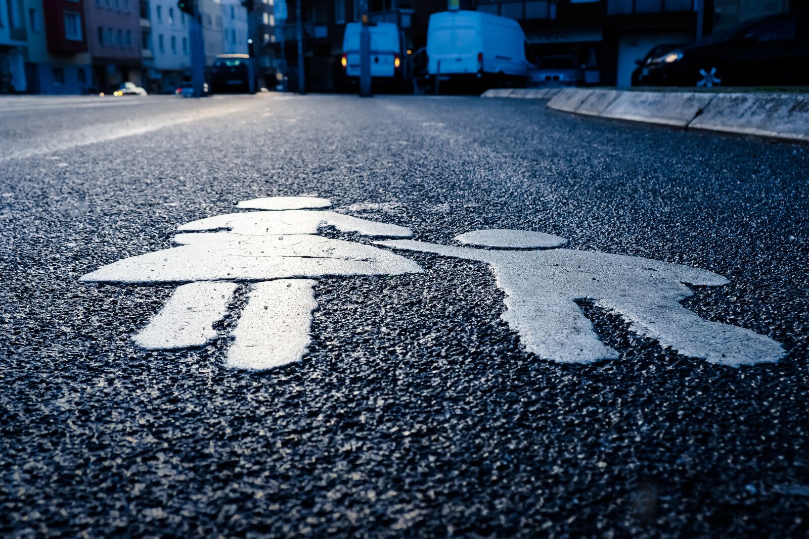 Olympus OM-D E-M10 sample photo. Road, mark, traffic photography