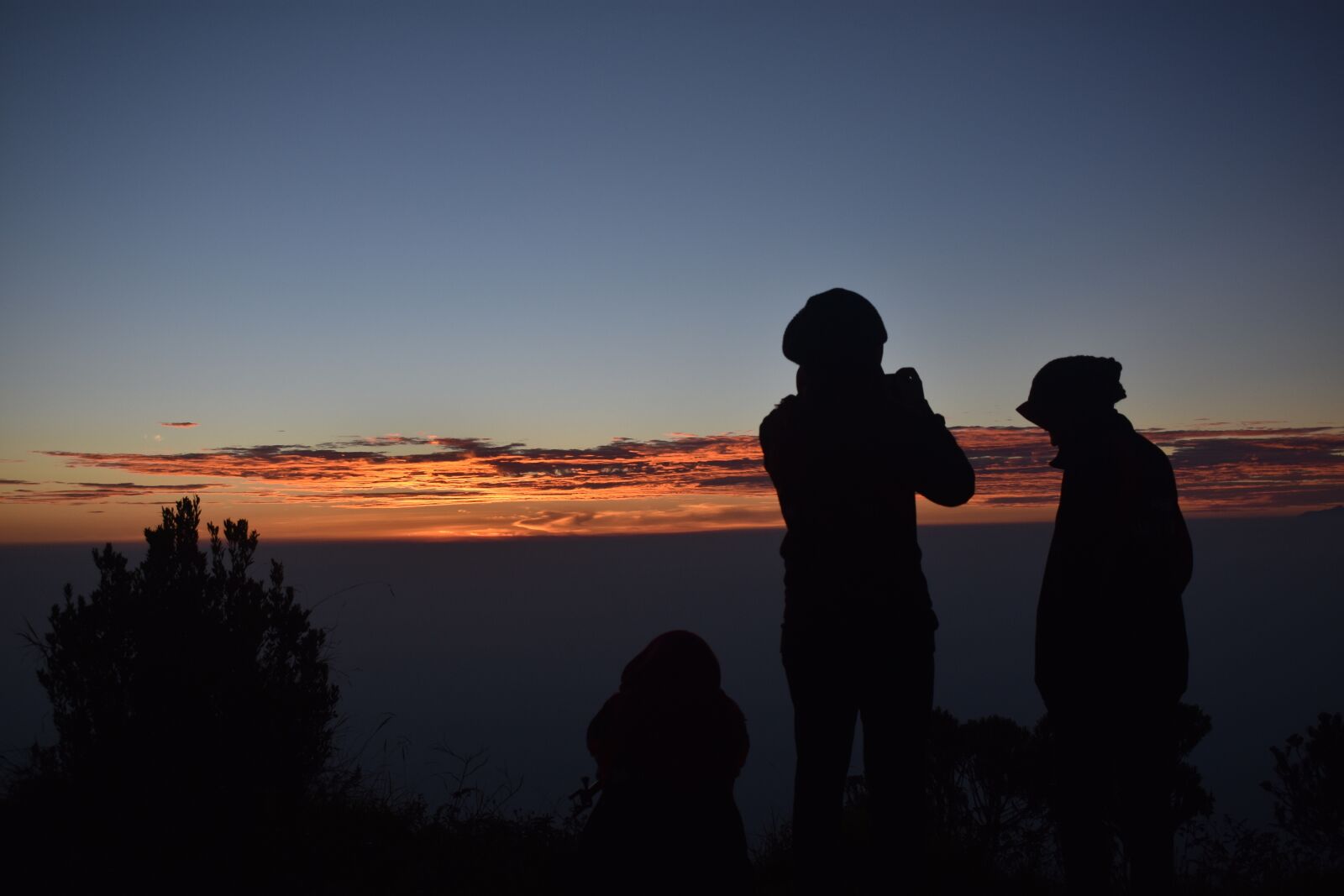 Nikon D3400 sample photo. Silhouette, people, people silhouettes photography