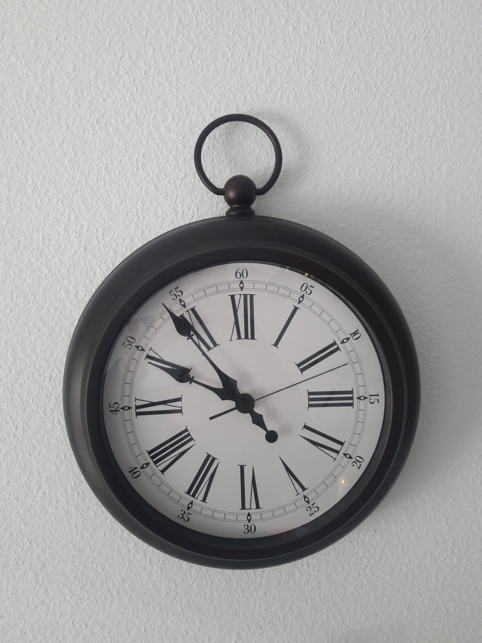 Samsung Galaxy A3(2016) sample photo. Clock, wall clock, time photography