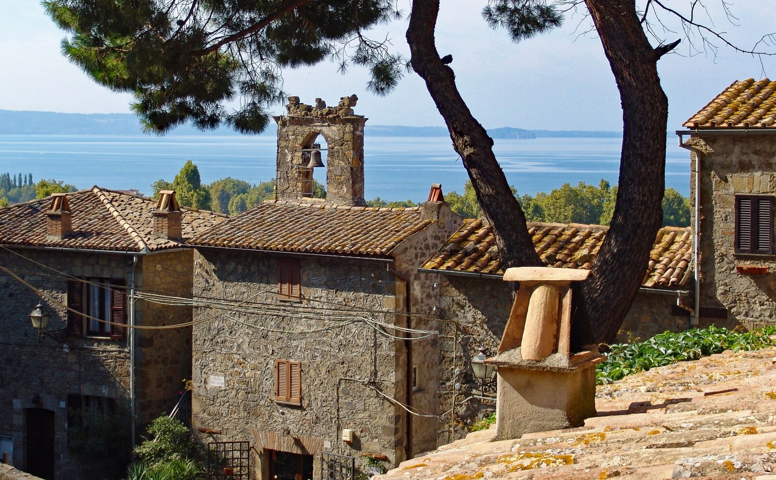 Sony DSC-F828 sample photo. Italy, bolsena, lake photography