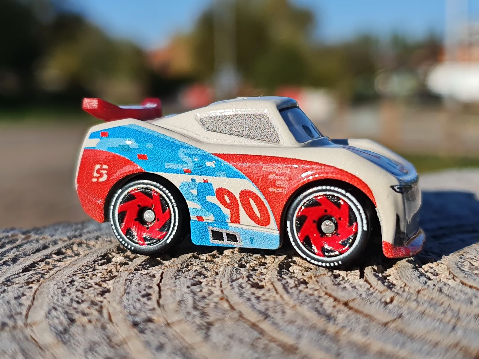 Samsung Galaxy S10 sample photo. Toy, car, auto photography