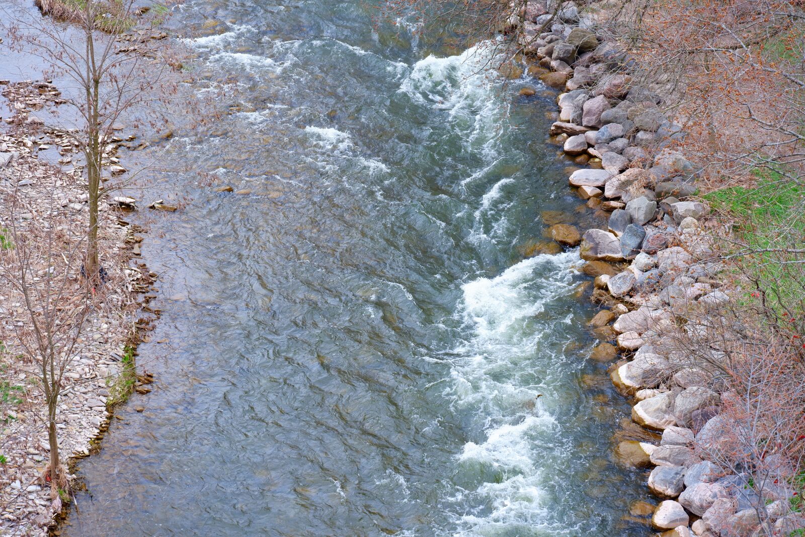 Fujifilm X-A5 sample photo. Nature, trough, river photography