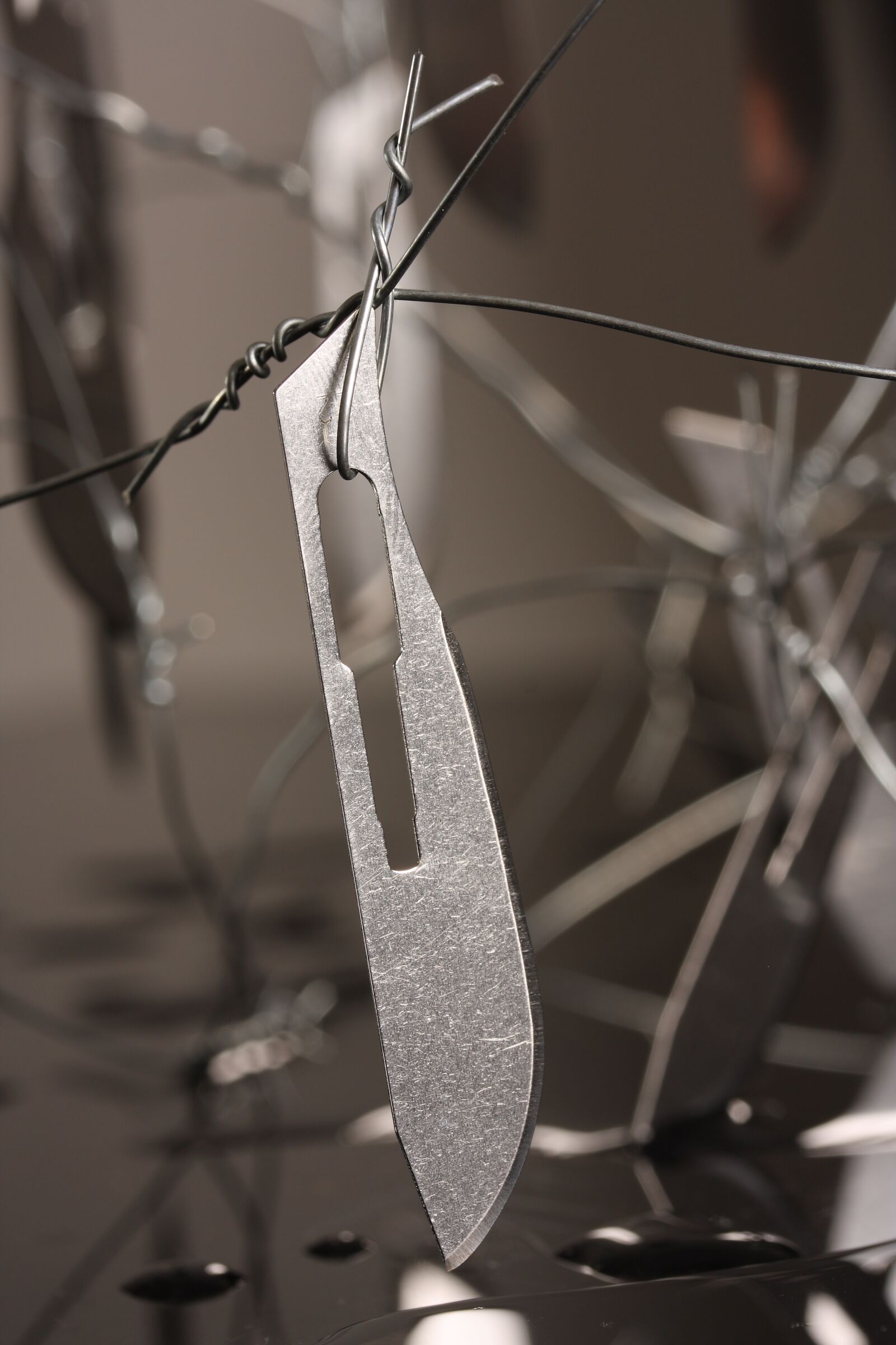 Canon EOS 40D sample photo. Metal, sharp, razor photography